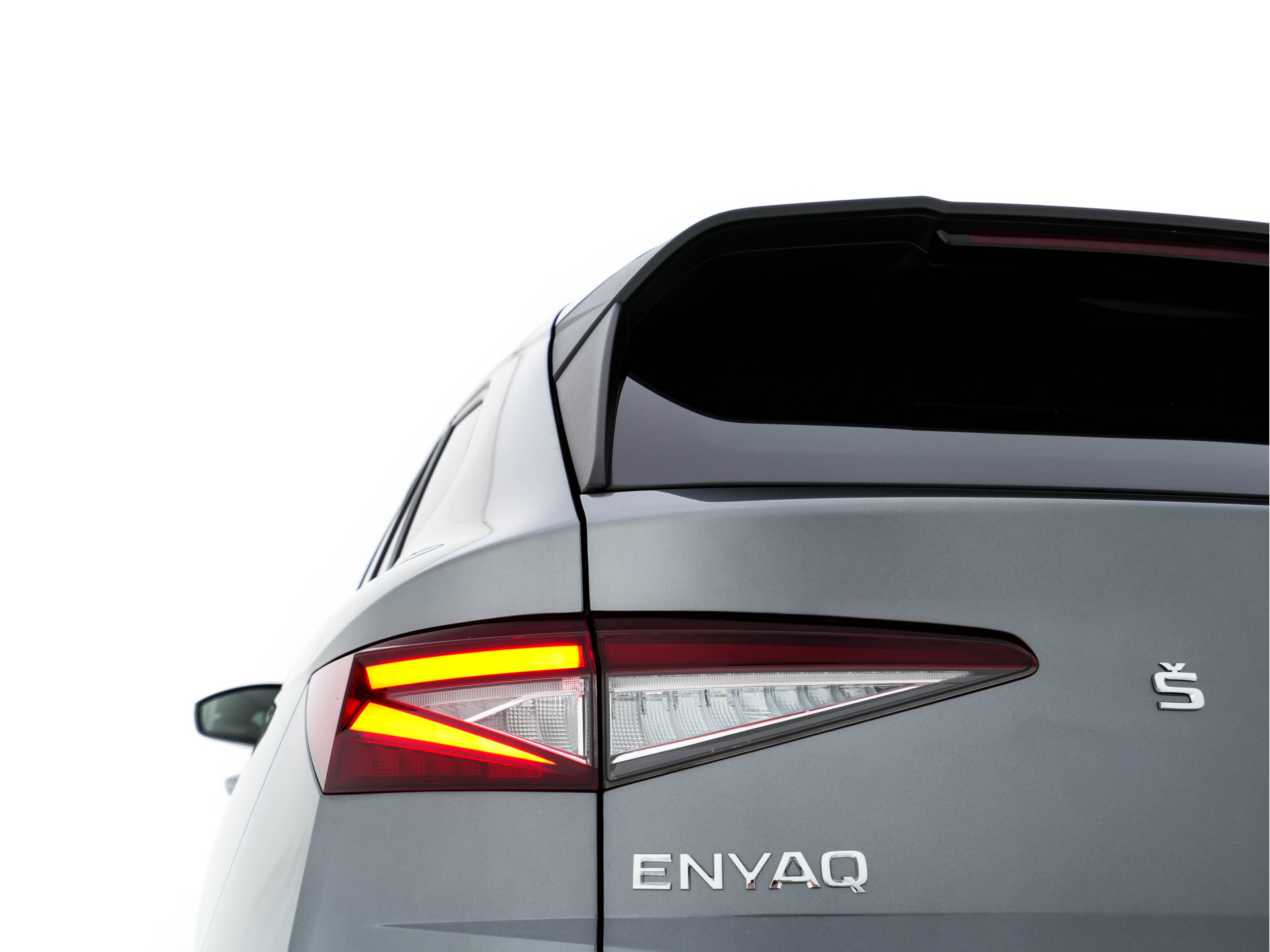 ŠKODA Enyaq iV 60 [ 3-Fase ] {SOH-87%} (INCL-BTW) *PANO | FULL-LED | DIGI-COCKPIT | CAMERA | KEYLESS | NAVI-FULLMAP | PRIVACY-GLASS | AMBIENT-LIGHT | ECC | COMFORT-SEATS | DAB + | PDC | CRUISE | CARPLAY | TOWBAR | 19 "ALU*