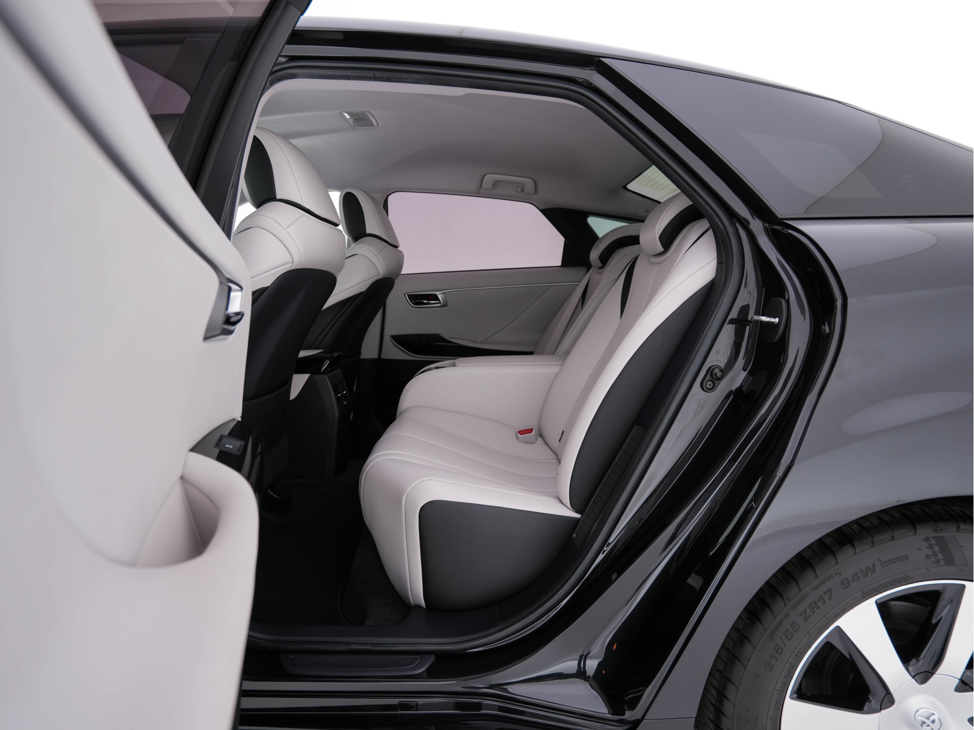 Toyota Mirai FCV Executive [ HYDROGEN ] (INCL-BTW) Aut. *LEATHER | FULL-LED | JBL-SOUND | CAMERA | KEYLESS | MEMORY-PACK | ADAPTIVE-CRUISE | BLIND-SPOT |  DAB | NAVI-FULLMAP | DIGICOCKPIT | COMFORTSEATS | LANE-ASSIST | ...