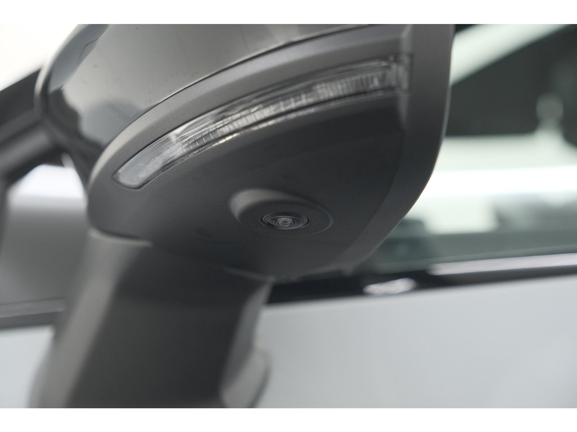 Renault Captur 1.8 E-Tech full hybrid 160 esprit Alpine | 360 Camera | Adaptieve Cruise Control | Dodehoekdetectie | Stuurwielverwarming