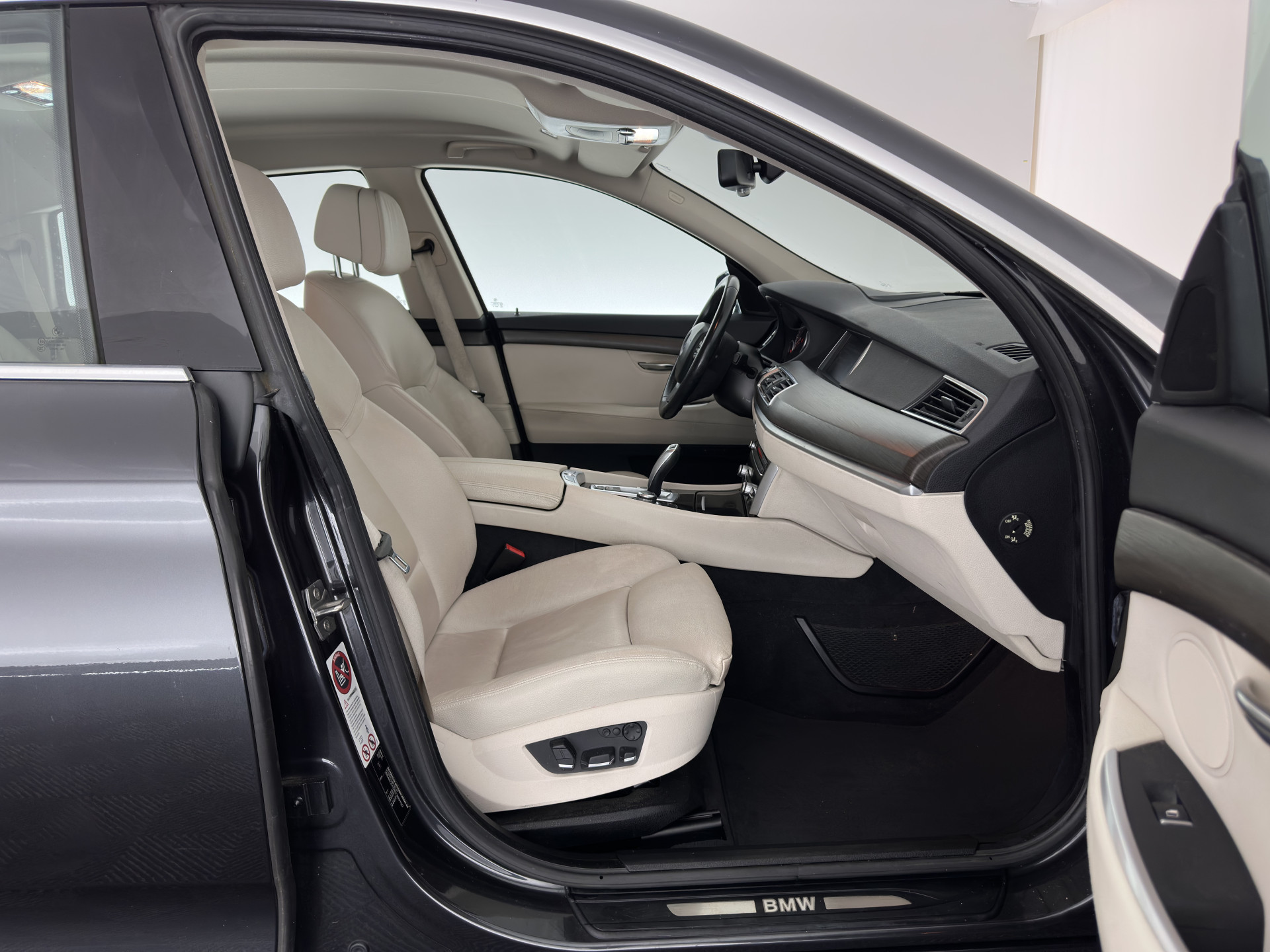 BMW 5-serie Gran Turismo 520d High Executive Aut. *HEAD-UP | ADAPTIVE-CRUISE | LUXURY-LEATHER | XENON | MEMORY-PACK | TOP-VIEW | HIFI-SOUND | NAVI-FULLMAP | ECC | PDC*