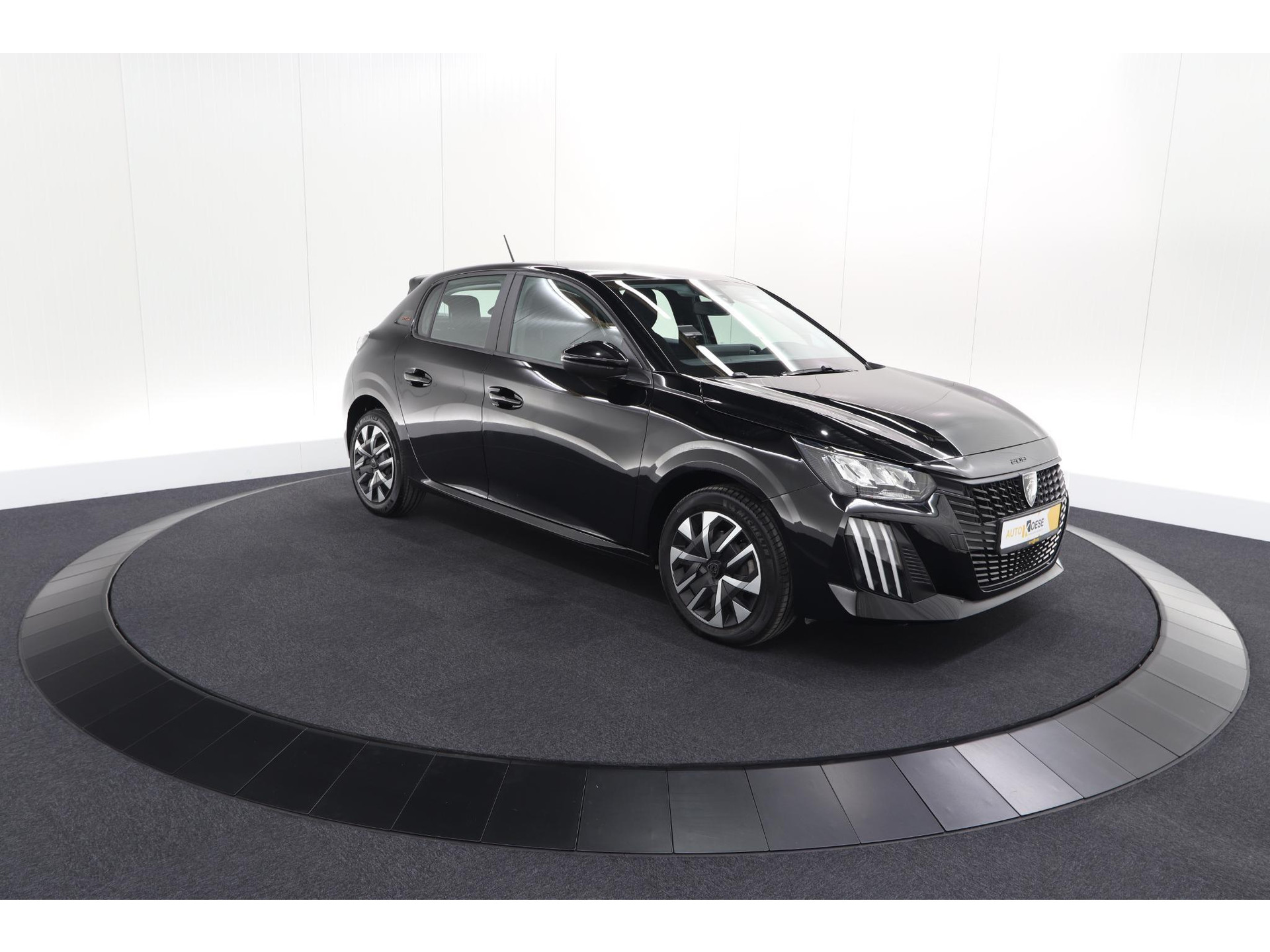 Peugeot 208 1.2 Hybrid 110 e-DCS6 Style | Parkeersensoren | Apple Carplay | Cruise Control | Airco