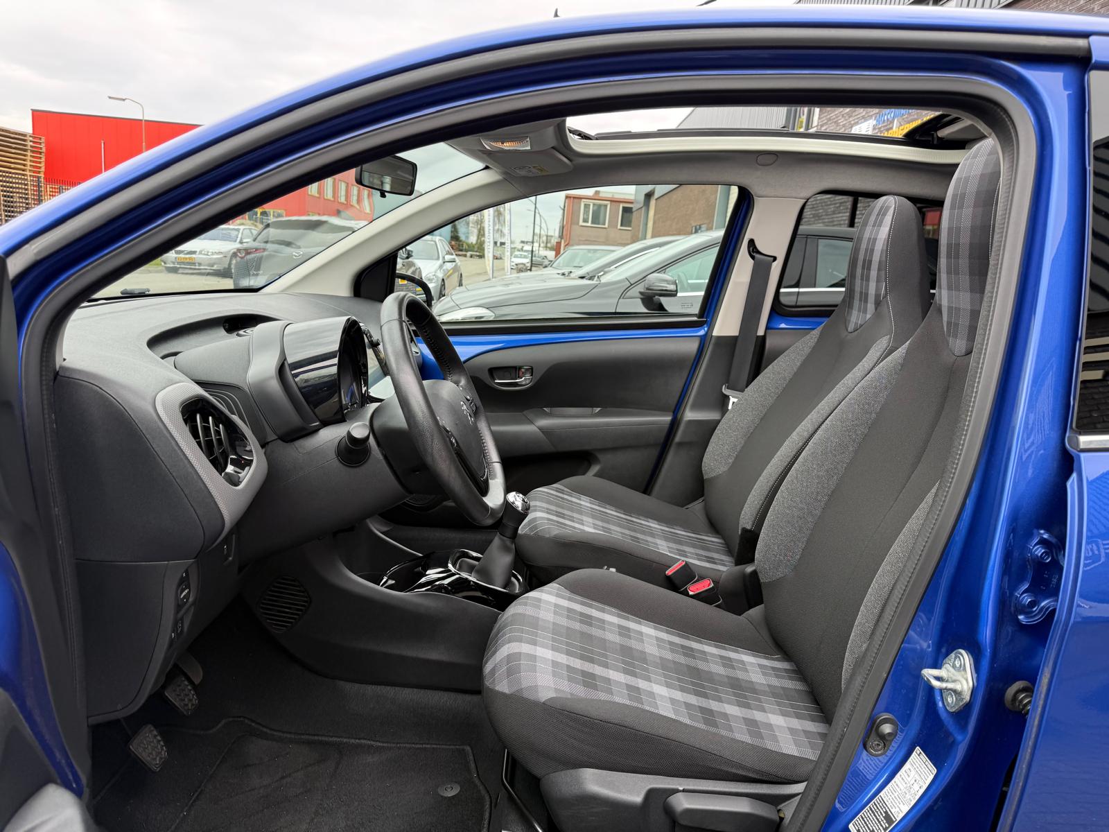 Peugeot 108 1.0 e-VTi Allure TOP! | 2E EIGENAAR | 3/6/12MND GARANTIE| NAVI | CARPLAY | CLIMA | LMV |