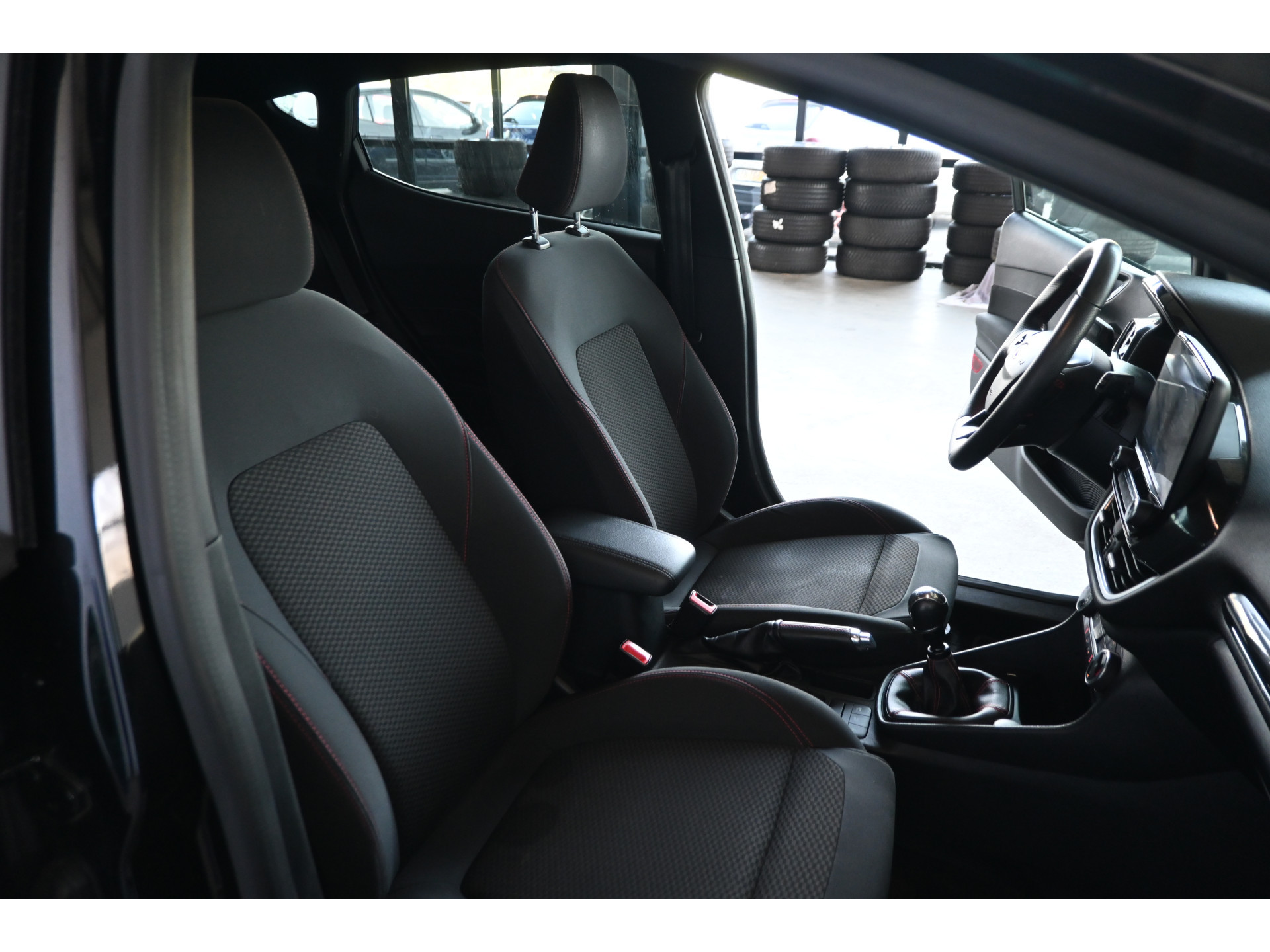 Ford Fiesta 1.0 EcoBoost ST-Line Bang & Olufsen Clima Navigatie Cruise control LED Stoelverwarming Inruil Mogelijk!