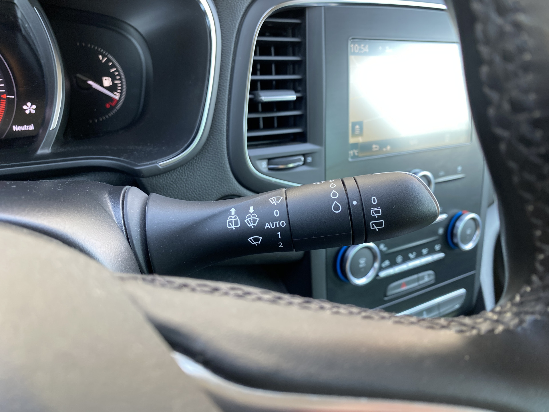 Renault Mégane Estate 1.3 TCe Bose 160 pk AUT. | navigatie | cruise control | trekhaak | bose audio | keyless | privacy glas