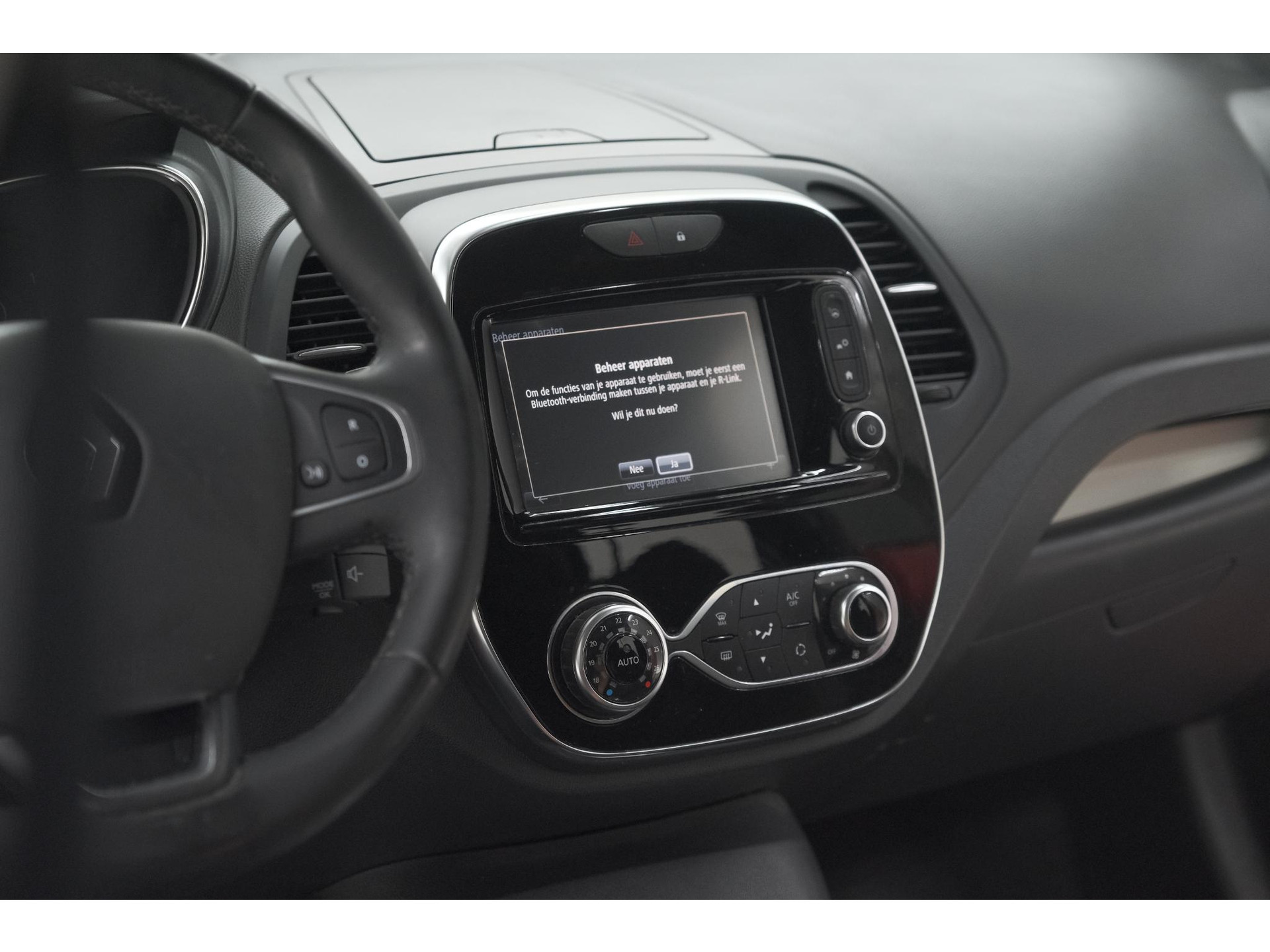 Renault Captur TCe 90 Intens | Trekhaak | Camera | Dodehoekdetectie | Navigatie