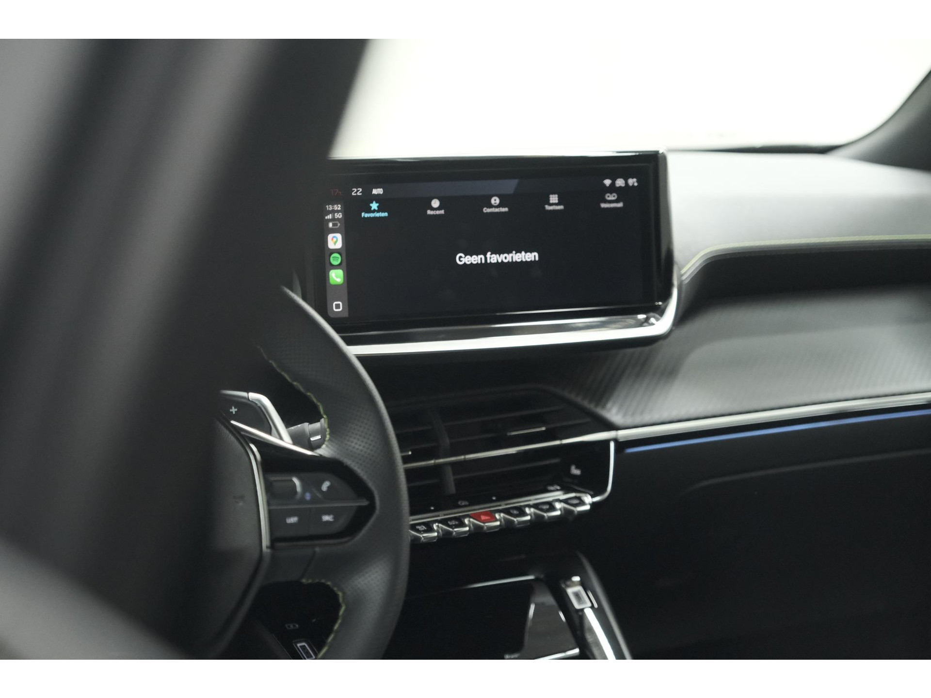 Peugeot 2008 PureTech 130 EAT8 GT | 360 Camera | Adaptieve Cruise Control | Stoelmassage | Apple Carplay