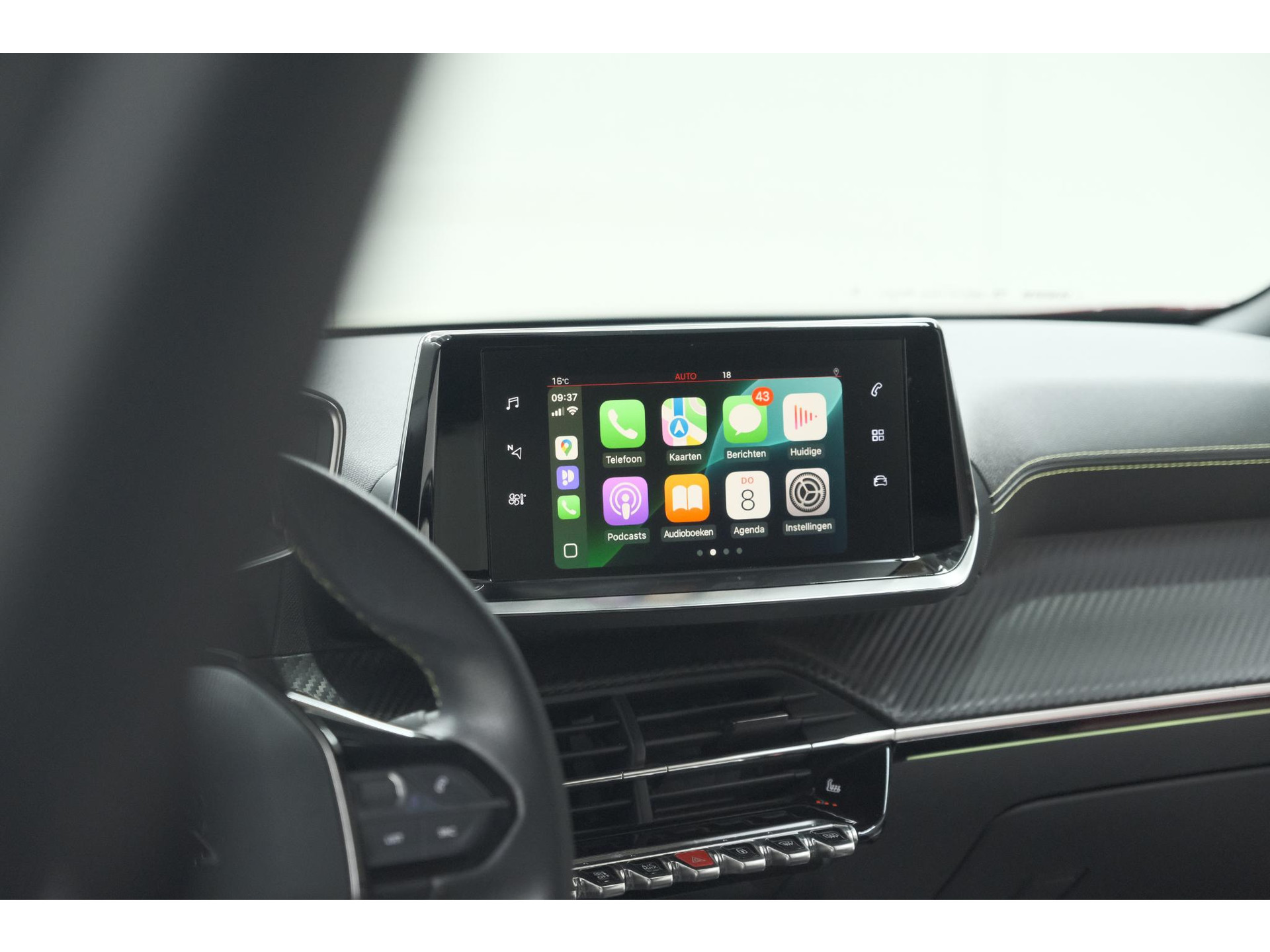 Peugeot 2008 PureTech 130 GT-Line | Trekhaak | Camera | Apple Carplay | Parkeersensoren