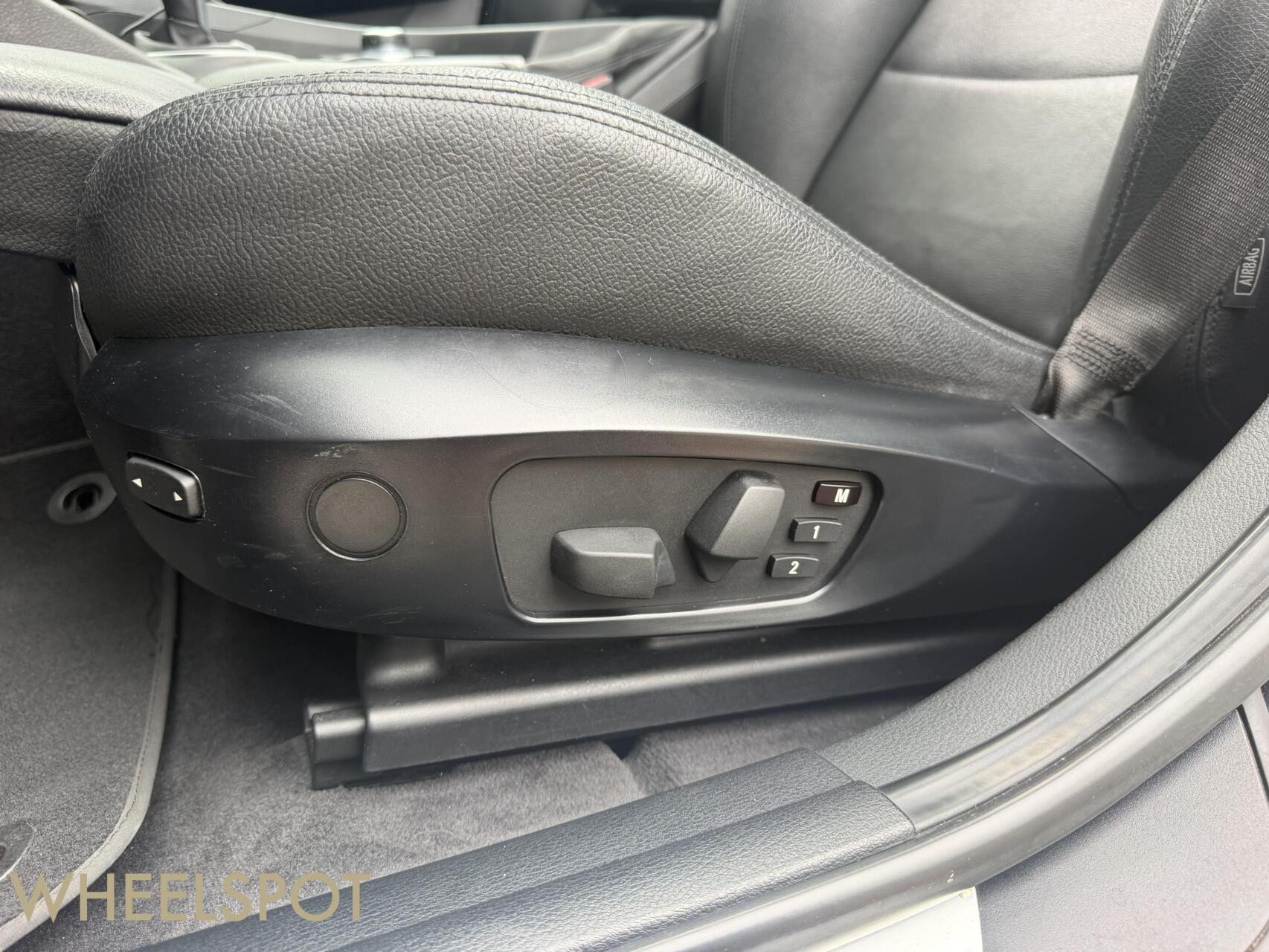 BMW X1 xDrive28i M-Sport|Pano|H&K|Keyless|Memory|Dealer OH
