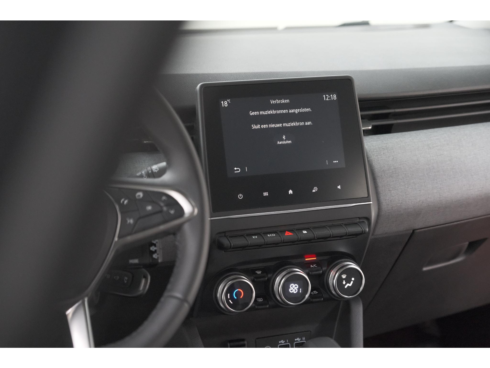 Renault Clio 1.6 E-Tech Full Hybrid 145 Evolution Holland Edition | Apple Carplay | Parkeersensoren | LED | Cruise Control
