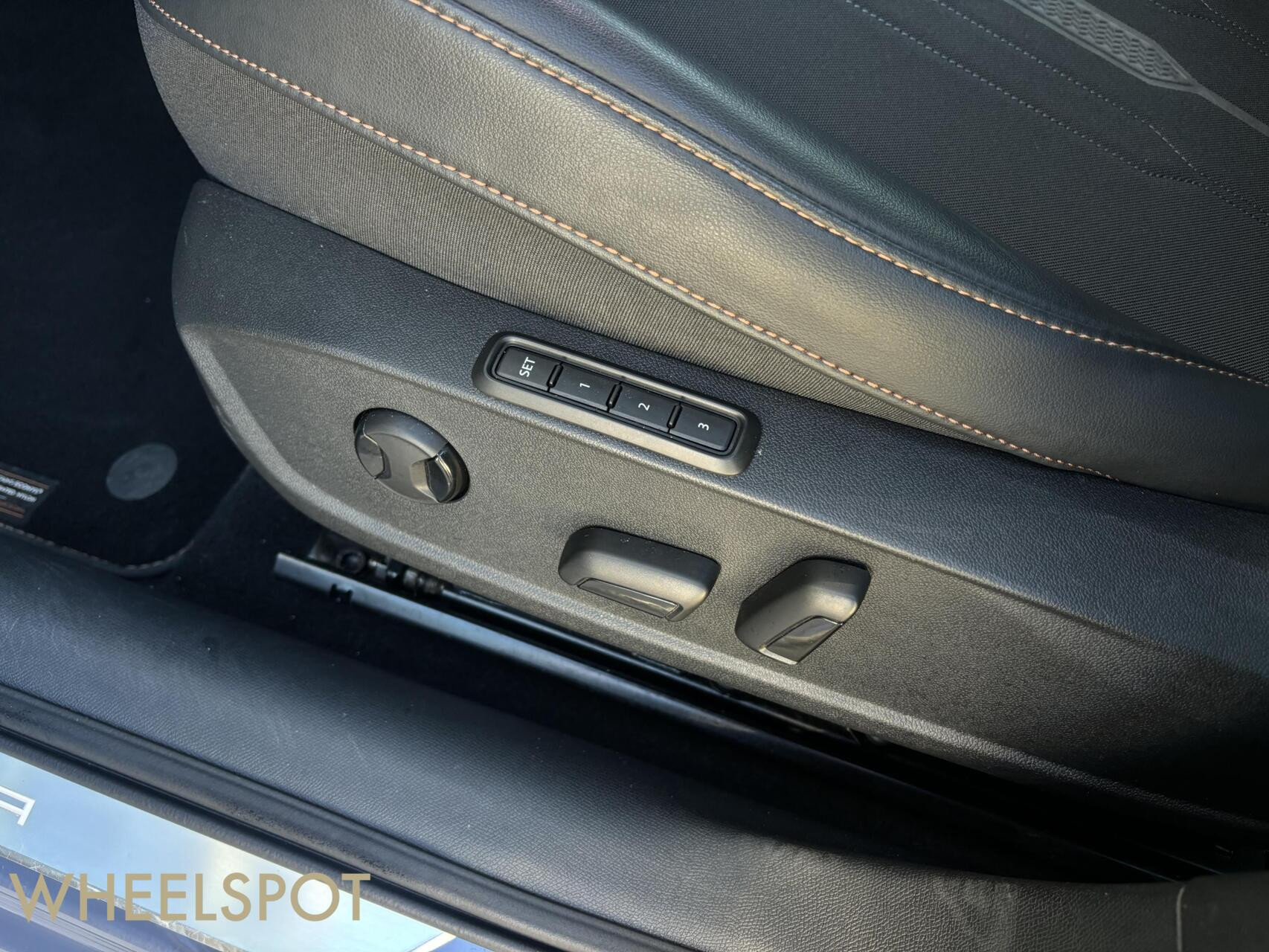 Cupra Formentor 1.4 e-Hybrid VZ Copper|Pano|Kuipstoel|Memory