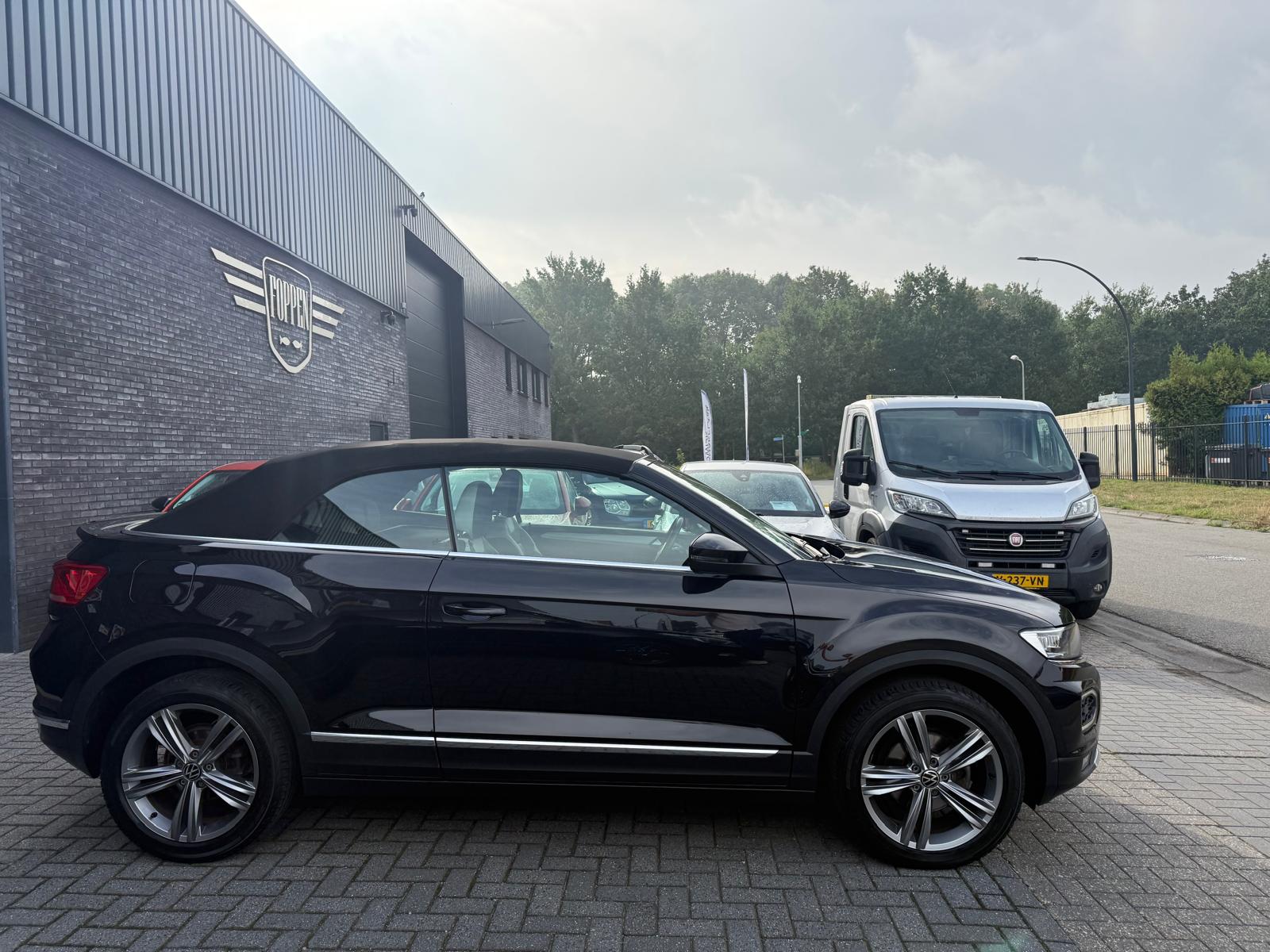 Volkswagen T-Roc Cabrio 1.5 TSI Style | 2E EIGENAAR | 3/6/12 MND GARANTIE | AUTOMAAT | DIGITAL DASH | ACC | LED | CARPLAY | DAB | STOEL/STUUR VERW. |