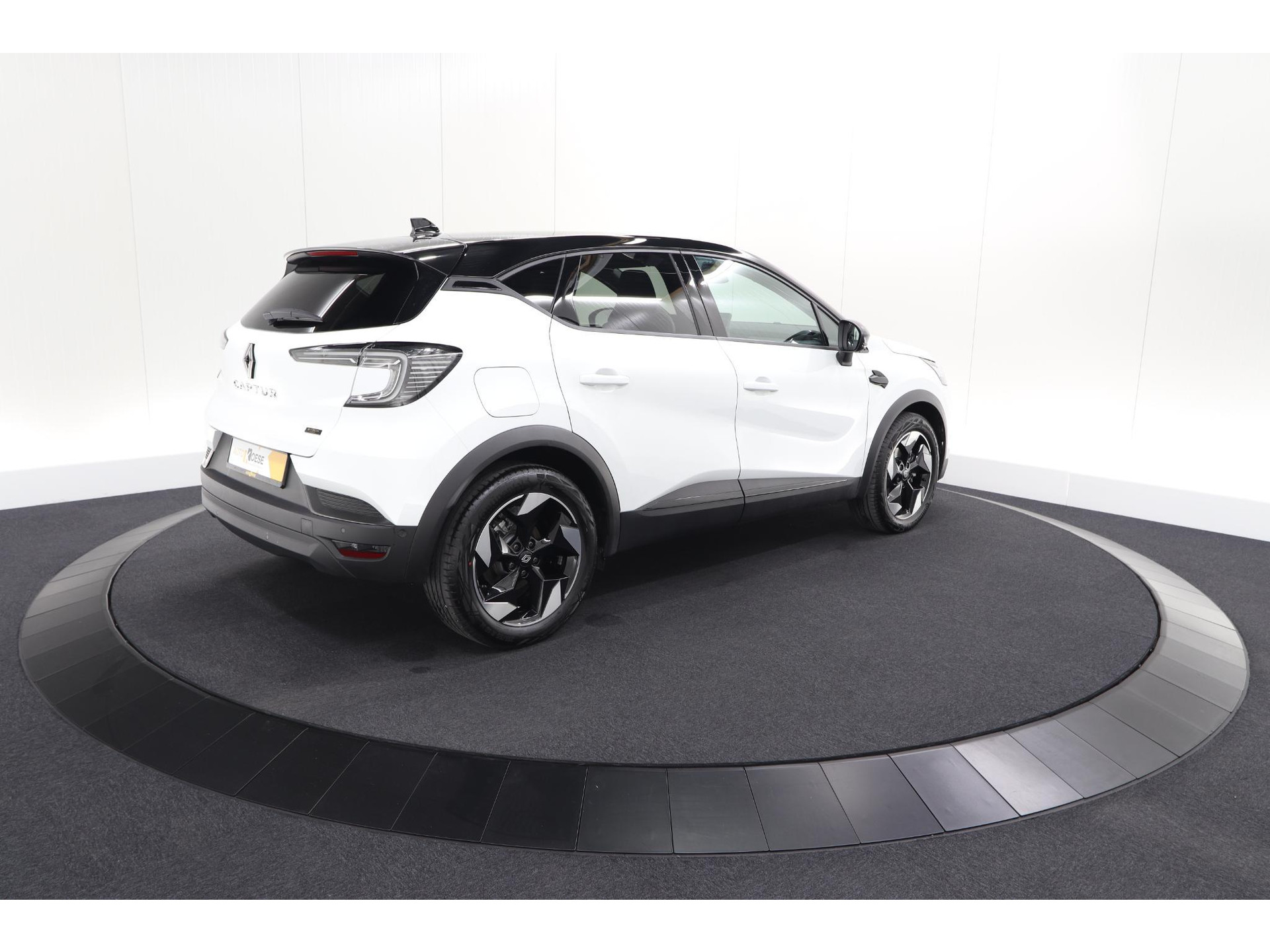 Renault Captur 1.8 E-Tech full hybrid 160 techno | Camera | Adaptieve Cruise Control | Navigatie