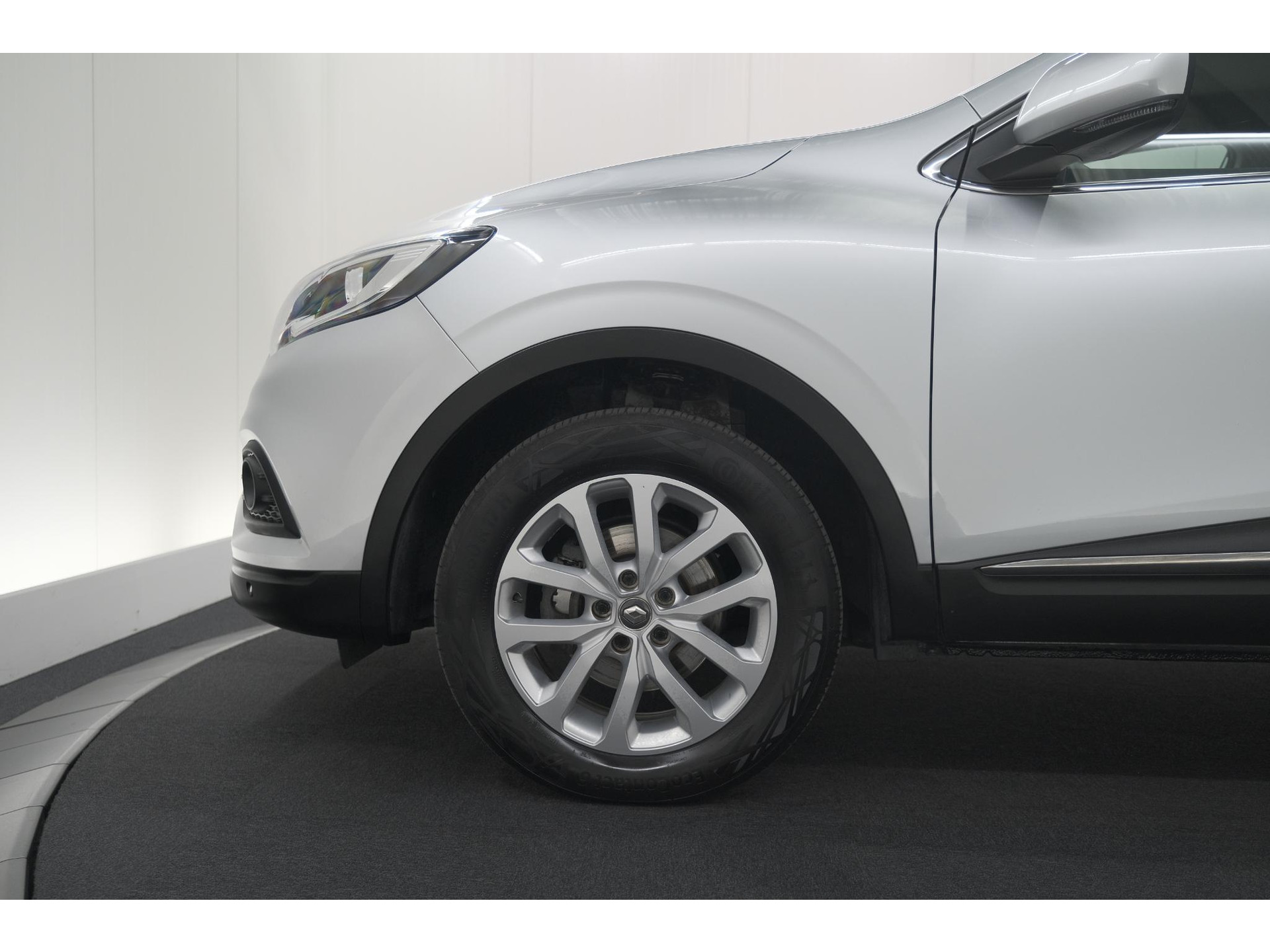 Renault Kadjar 1.3 TCe 140 Zen | Trekhaak | Apple Carplay | Navigatie | Parkeersensoren voor + Achter