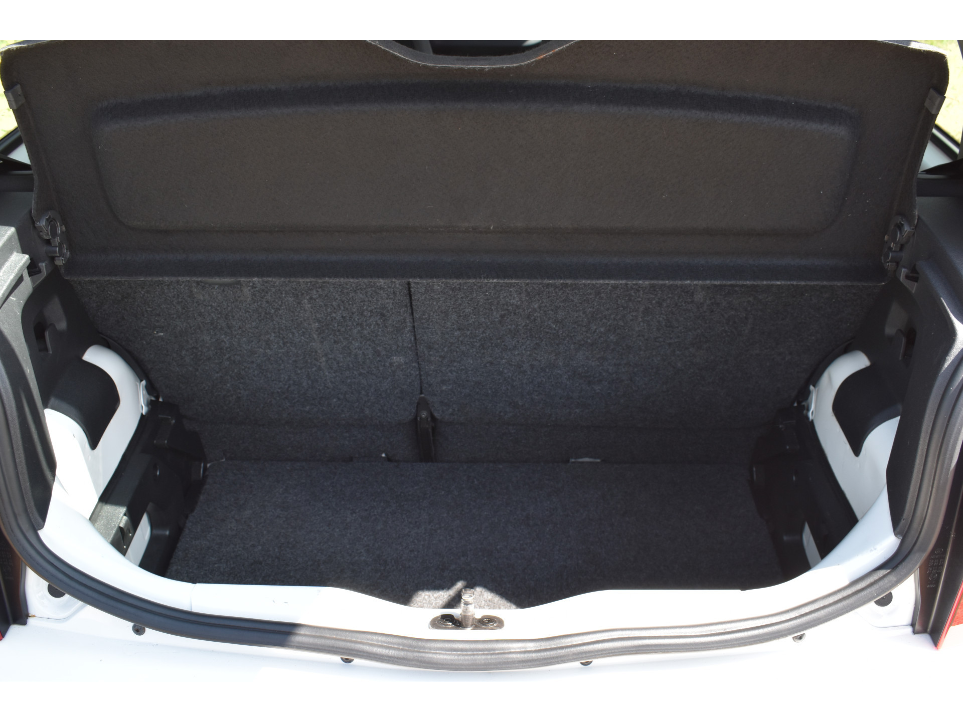 Volkswagen Up! 1.0 high up! BlueMotion Panodak Navigatie Pdc Lage km-stand