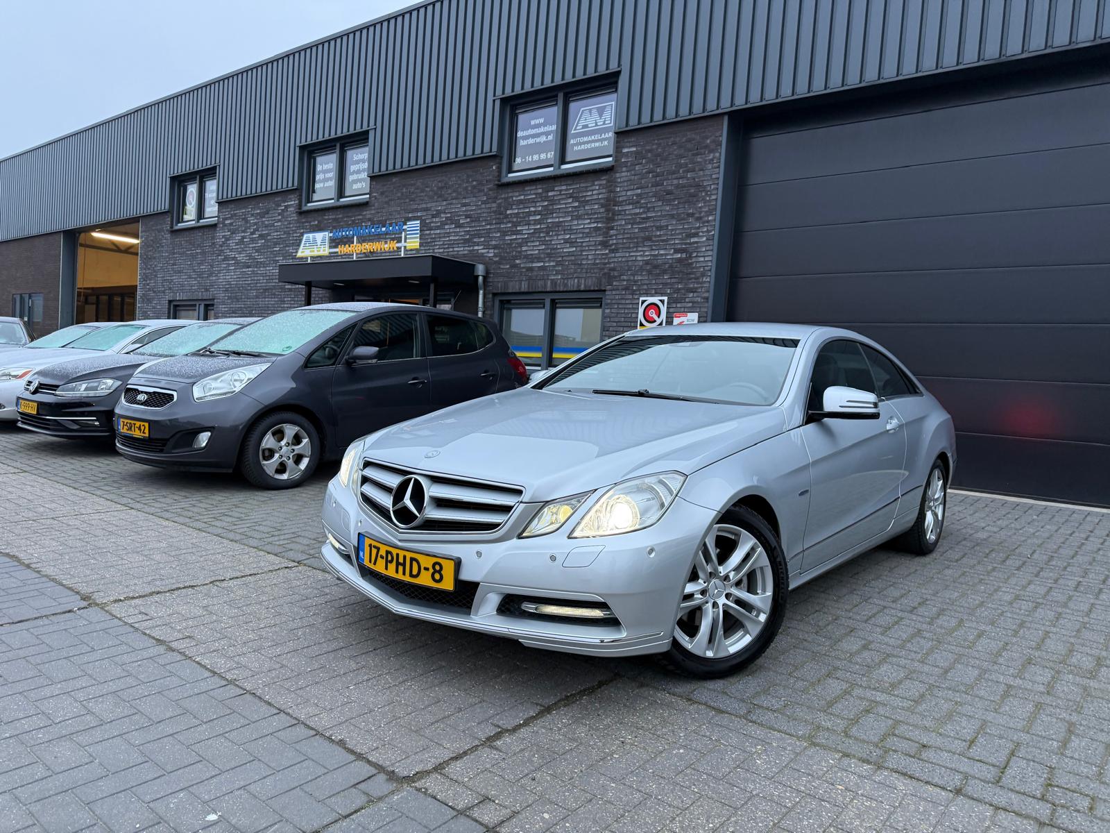 Mercedes-Benz E-klasse Coupé 200 CGI Avantgarde | 2E EIGENAAR | 3/6/12MND GARANTIE | LEDER | NAVI | CRUISE | LMV |