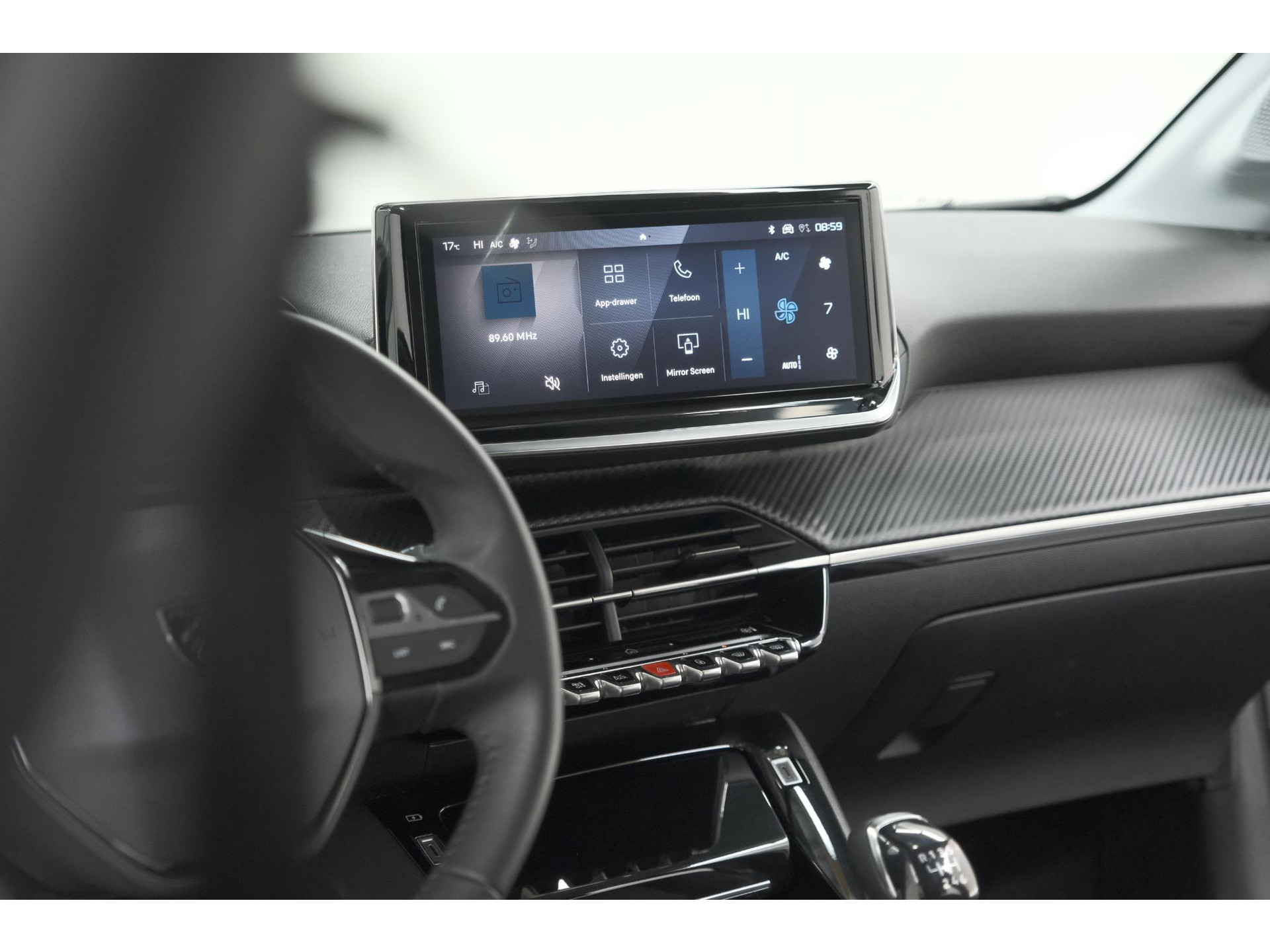 Peugeot 208 PureTech 100 Allure Pack | NIEUW MODEL | Apple CarPlay | Parkeersensoren | Climate Control