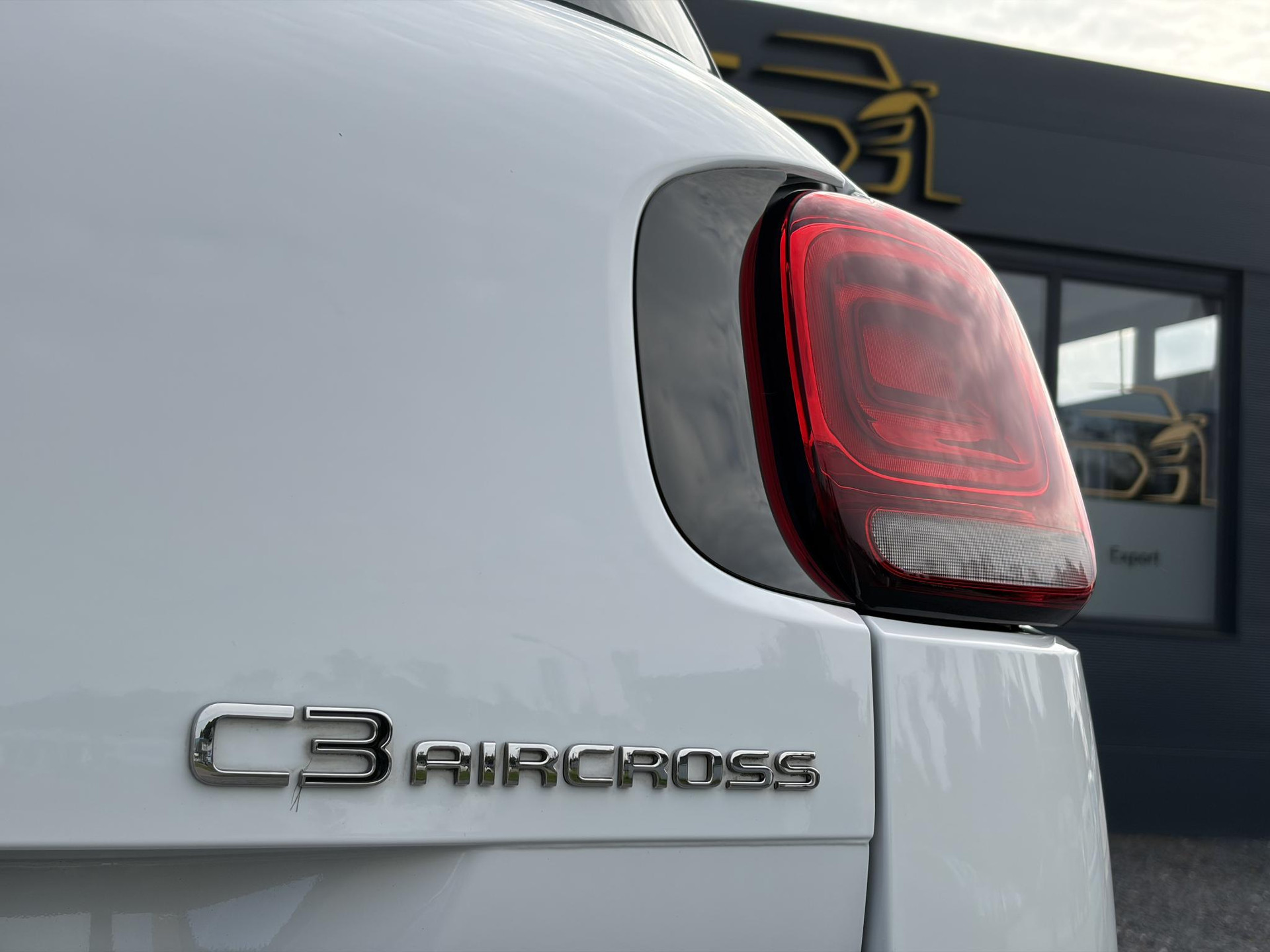 Citroen C3 Aircross 1.2 PureTech Feel ✓1e Eigenaar✓D-riem vv in 08-2026✓Draadloze telefoonlader✓Carplay✓Navi✓Clima✓Cruise✓Pdc✓Rijstrooksensor✓Bj 10-2018✓Lm velgen✓N.A.P✓Apk tot 11-2027