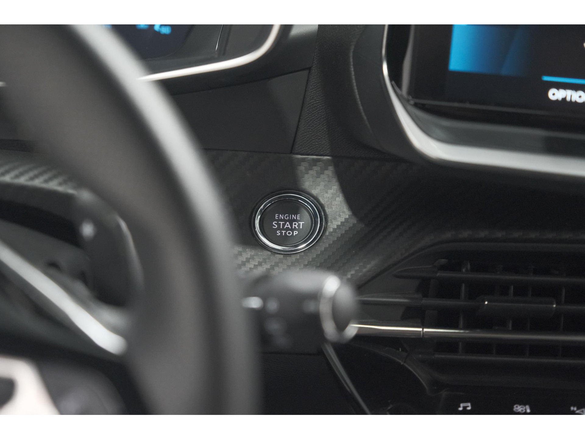 Peugeot 208 PureTech 131 EAT8 GT | Camera | Dodehoekdetectie | Navigatie | Carplay