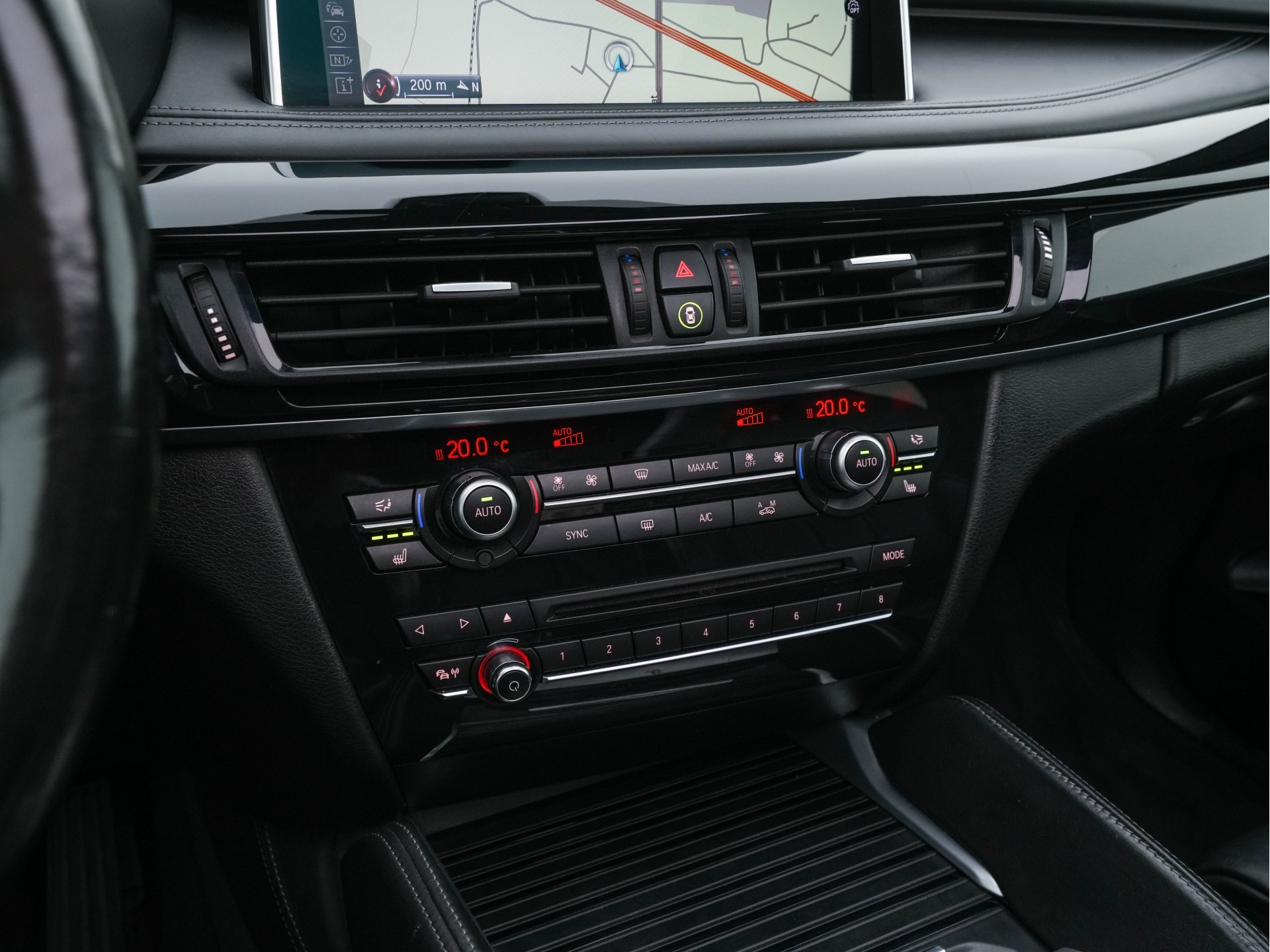 BMW X5 M High Executive M-Sportpack Aut. *PANO | HEAD-UP | LEATHER | FULL-LED | NAVI-FULLMAP | MEMORY-PACK | HARMAN/KARDON-AUDIO | KEYLESS | CAMERA | HEATED-COMFORTSEATS | SHIFTPADDLES | TOWBAR | 20''ALU*