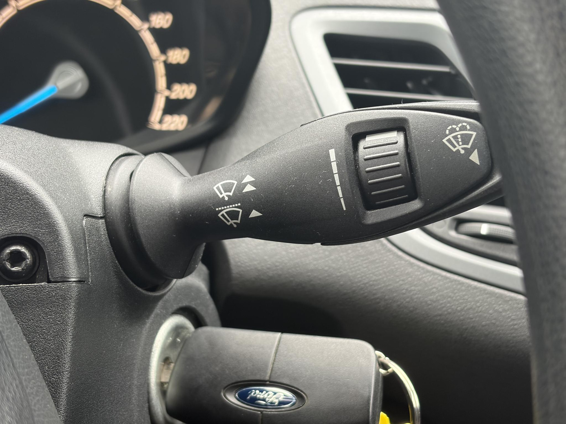 Ford Fiesta 1.0 Champion 2e Eigenaar,Camera,Navi,Carplay,Clima,Lm velgen,5 Deurs,N.A.P,Zeer Zuinig,Apk tot 07-2027