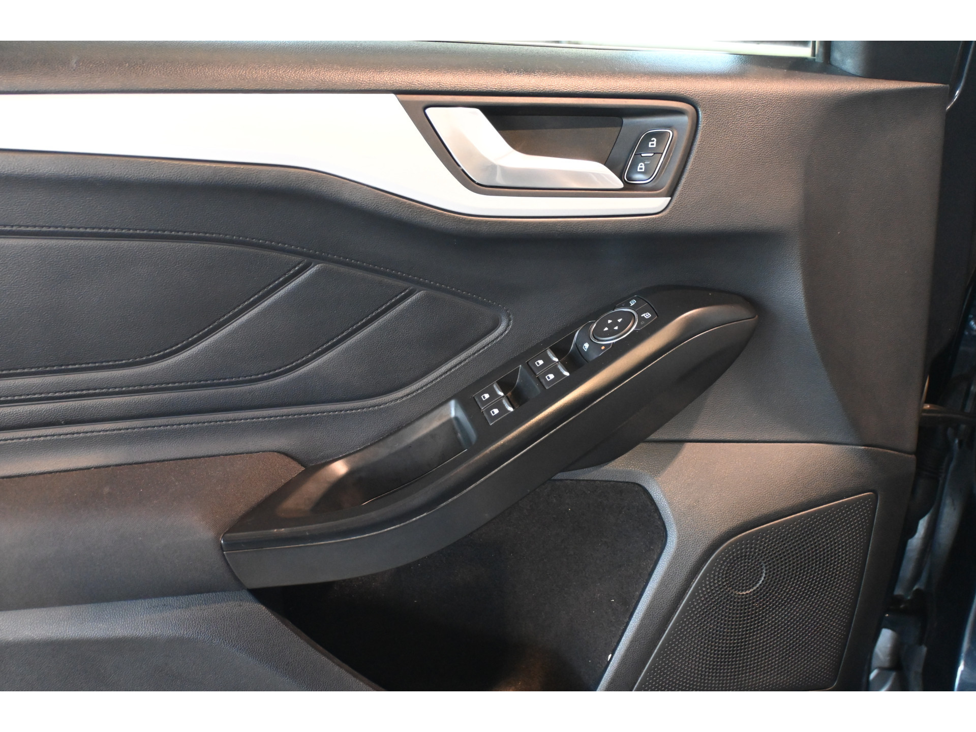 Ford Focus Wagon 1.5 EcoBlue Trend Edition Business Nap! Clima Cruise control Navigatie PDC 1e Eigenaar! Inruil Mogelijk!