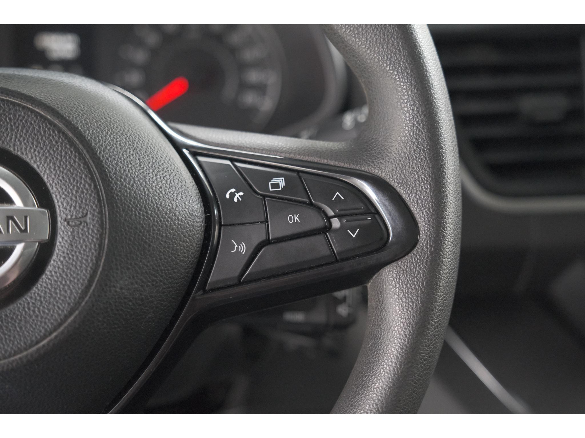 Nissan Primastar 2.0 dCi L2H1 Acenta | METEEN KLAAR VOOR ELKE KLUS! | Trekhaak | Camera | Vloerplaat