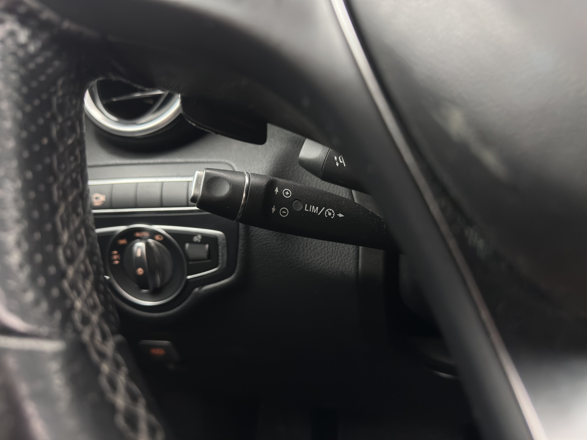 Mercedes-Benz GLC-klasse 220d 4MATIC Premium Plus (INCL-BTW) *PANO | LEATHER | FULL-LED | MEMORY-PACK | TOPVIEW | BLINDSPOT | HEATED-COMFORTSEATS | NAVI-FULLMAP | ECC | PDC | CRUISE | SHIFTPADDLES | TOWBAR | 18''ALU*