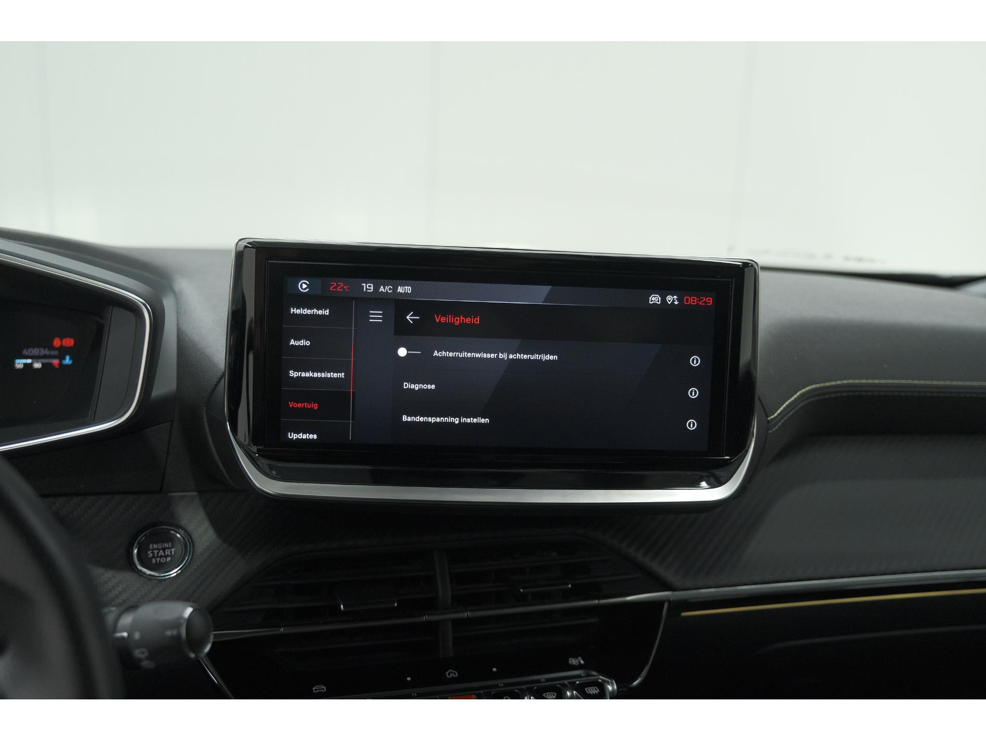 Peugeot 2008 PureTech 130 EAT8 GT | 360 Camera | Adaptieve Cruise Control | Dodehoekdetectie | Navigatie