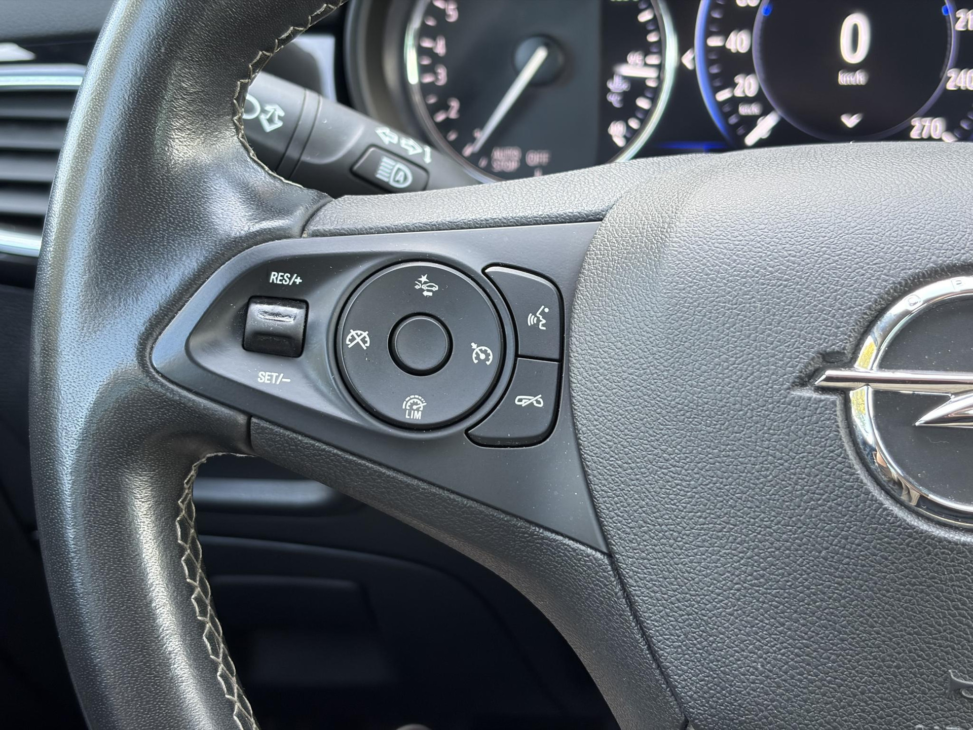 Opel Astra Sports Tourer 1.2 Business Elegance ✓1e Eigenaar✓110pk✓Carplay✓Camera✓Navi✓Clima✓Cruise✓Halfleder✓Comfortstoel✓Pdc V+A✓6 Bak✓Dealer Onderhouden✓Keyless✓Lm velgen✓N.A.P✓Apk tot 06-2027