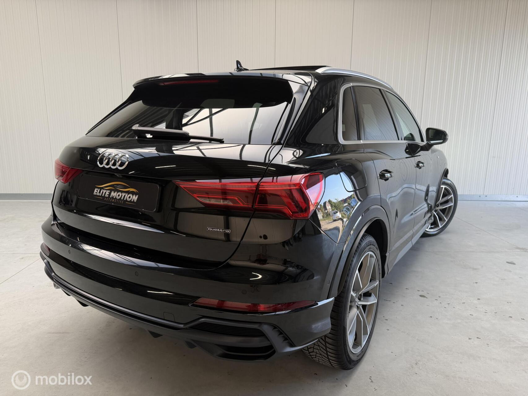 Audi Q3 40 TFSI Quatrro S-tronic 190 PK | 3x S line | 360Cam