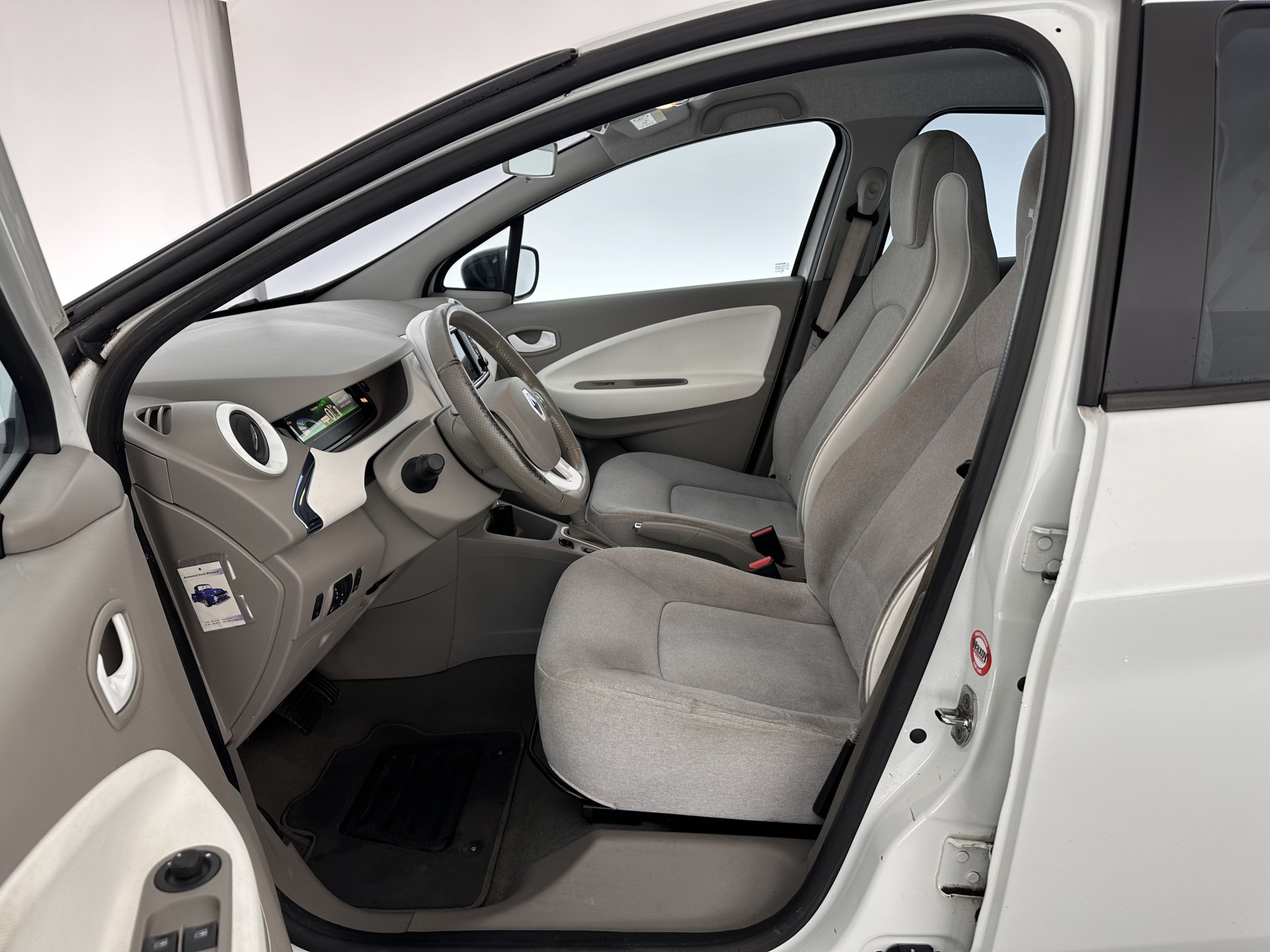 Renault ZOE Q210 Zen Quickcharge R-Link-Pack 22 kWh (ex Accu) [ 3-Fase ] Aut. *NAVI-FULLMAP | DIGI-COCKPIT | LED-LIGHTS | KEYLESS | COMFORT-SEATS | ECC | PDC | CRUISE | 17''ALU*