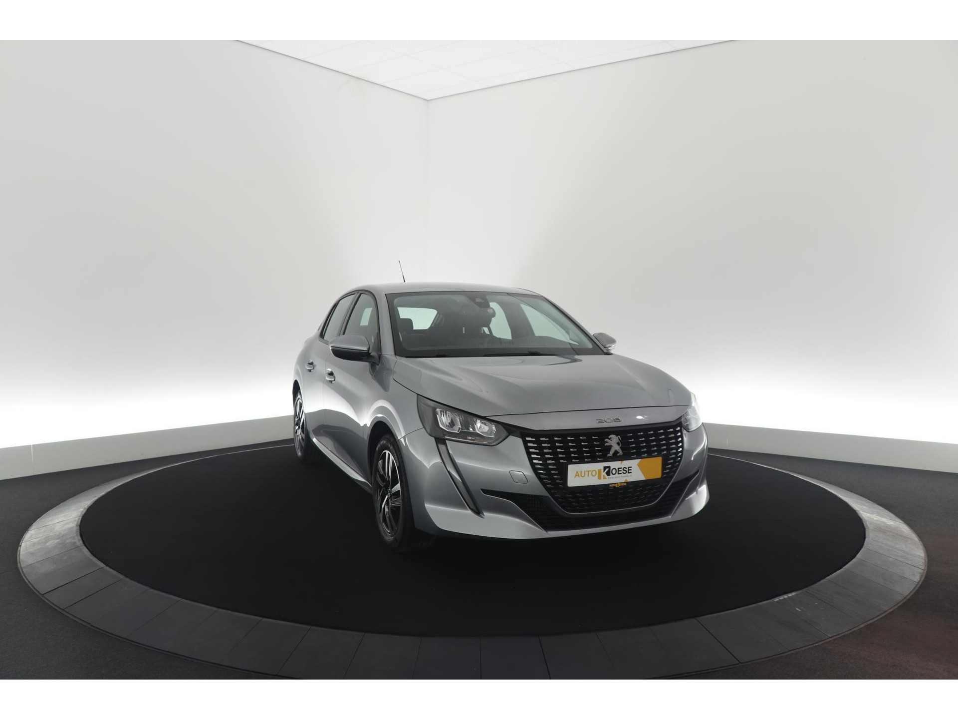 Peugeot 208 PureTech 100 EAT8 Allure | Parkeersensoren | Stoelverwarming | Apple Carplay | Climate Control