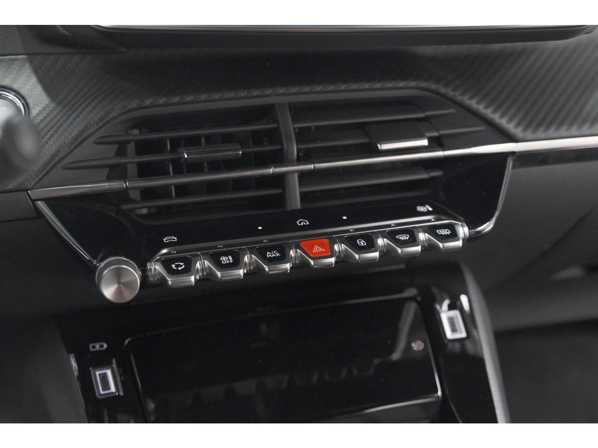 Peugeot 2008 1.2 Hybrid 145 Allure | 360 Camera | Adaptieve Cruise Control | Dodehoekdetectie | Apple Carplay