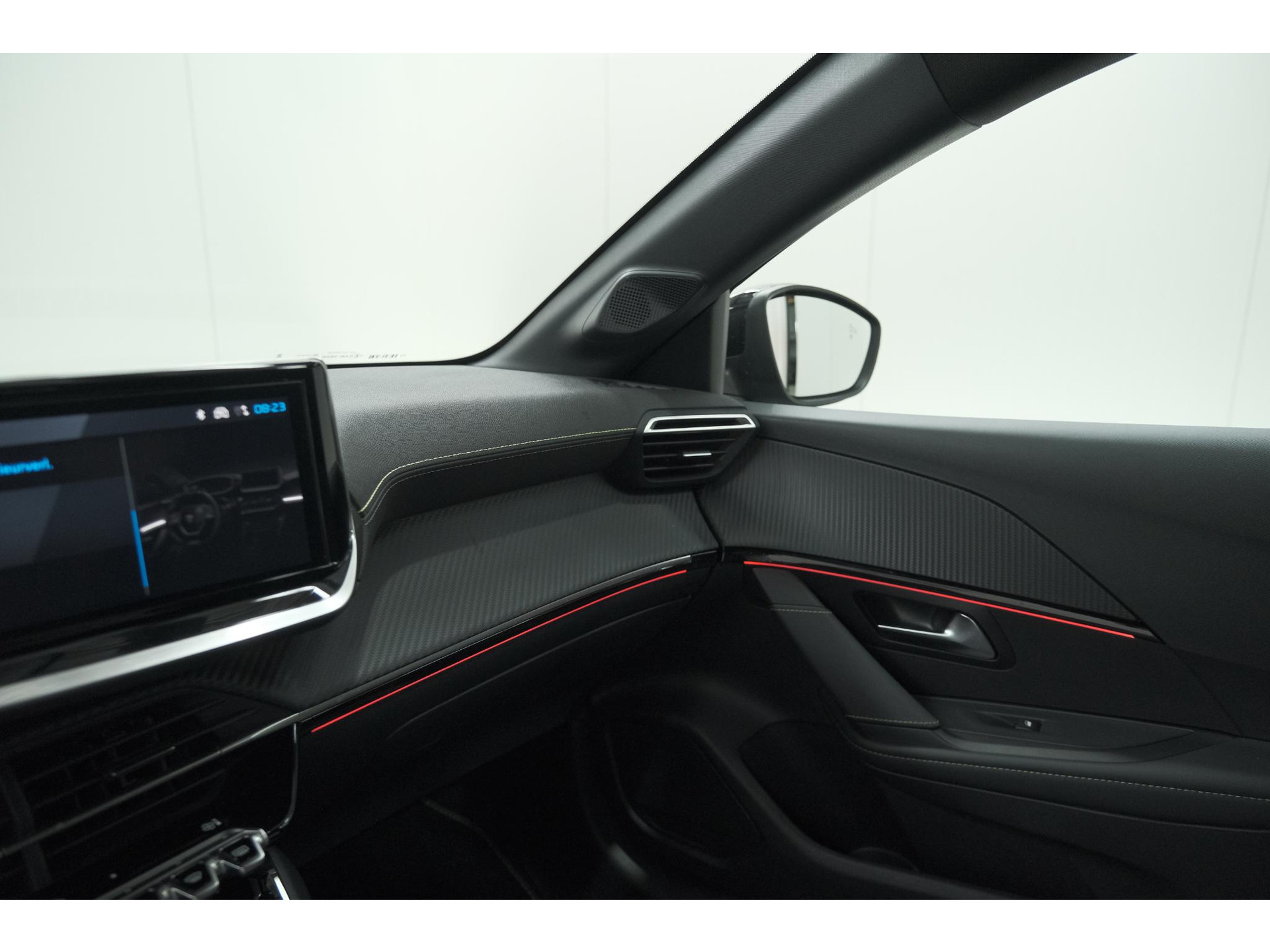 Peugeot 208 Hybrid 136 e-DCS6 GT | 360 Camera | Adaptieve Cruise Control | Dodehoekdetectie | Apple Carplay