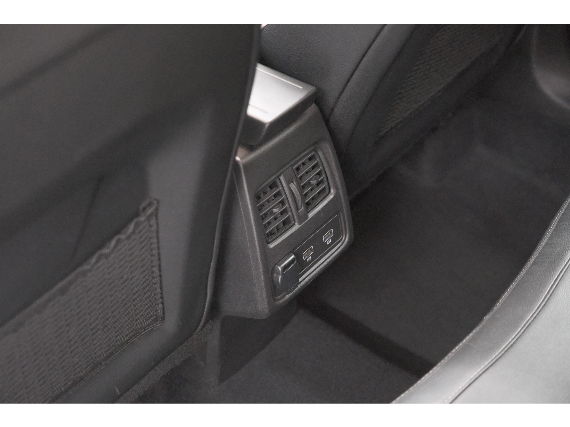 Renault Captur 1.6 E-Tech full hybrid 145 techno | Panoramadak | Camera | Adaptieve Cruise Control | 9.3 Inch Groot Scherm