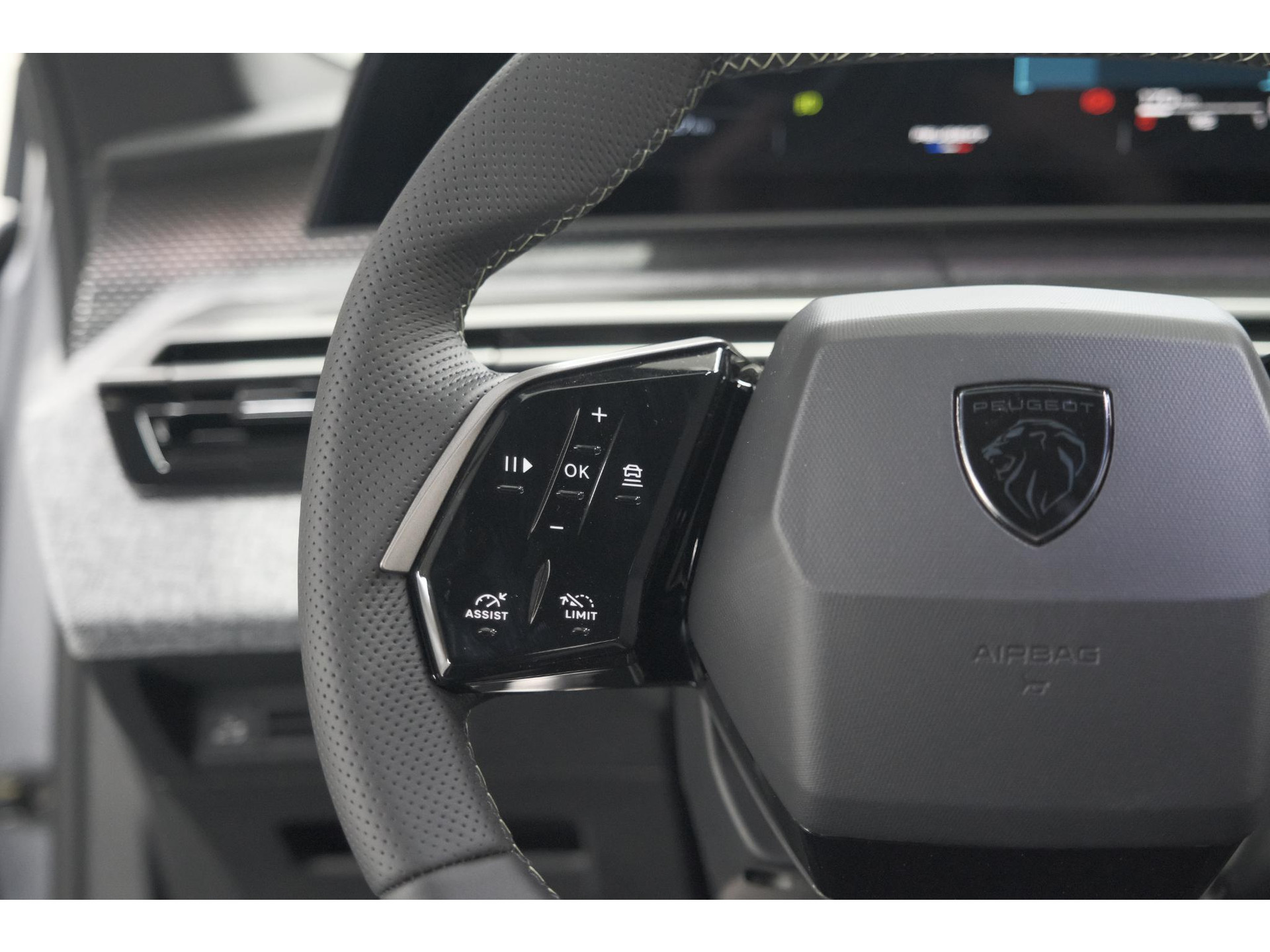 Peugeot 5008 HYbrid 145 e-DCS6 GT | Panoramadak | Camera | Elektrische Achterklep | Adaptieve Cruise Control