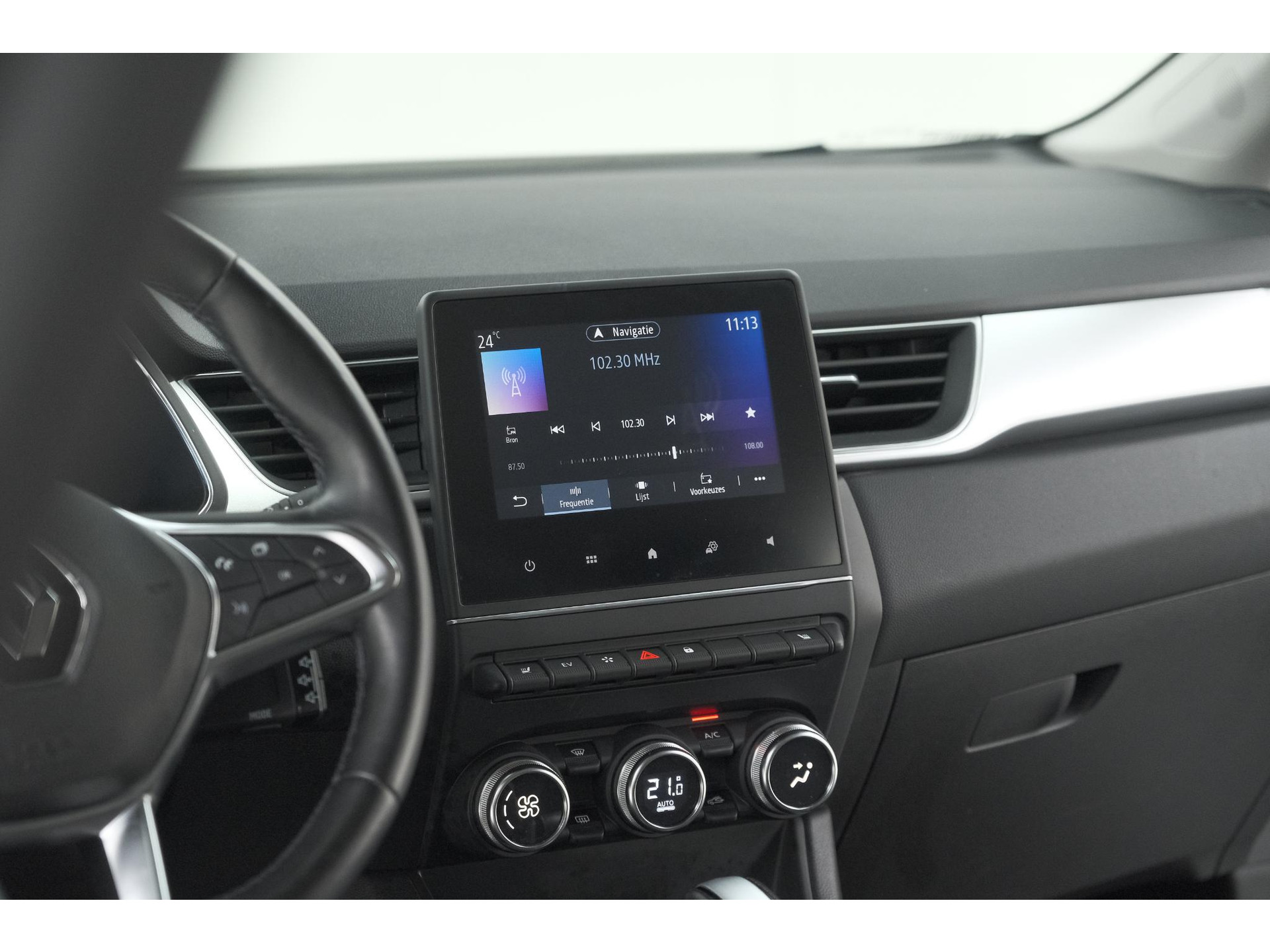 Renault Captur 1.6 E-Tech Plug-in Hybrid 160 Intens | Trekhaak | Camera | Navigatie | Parkeersensoren | Pack Winter