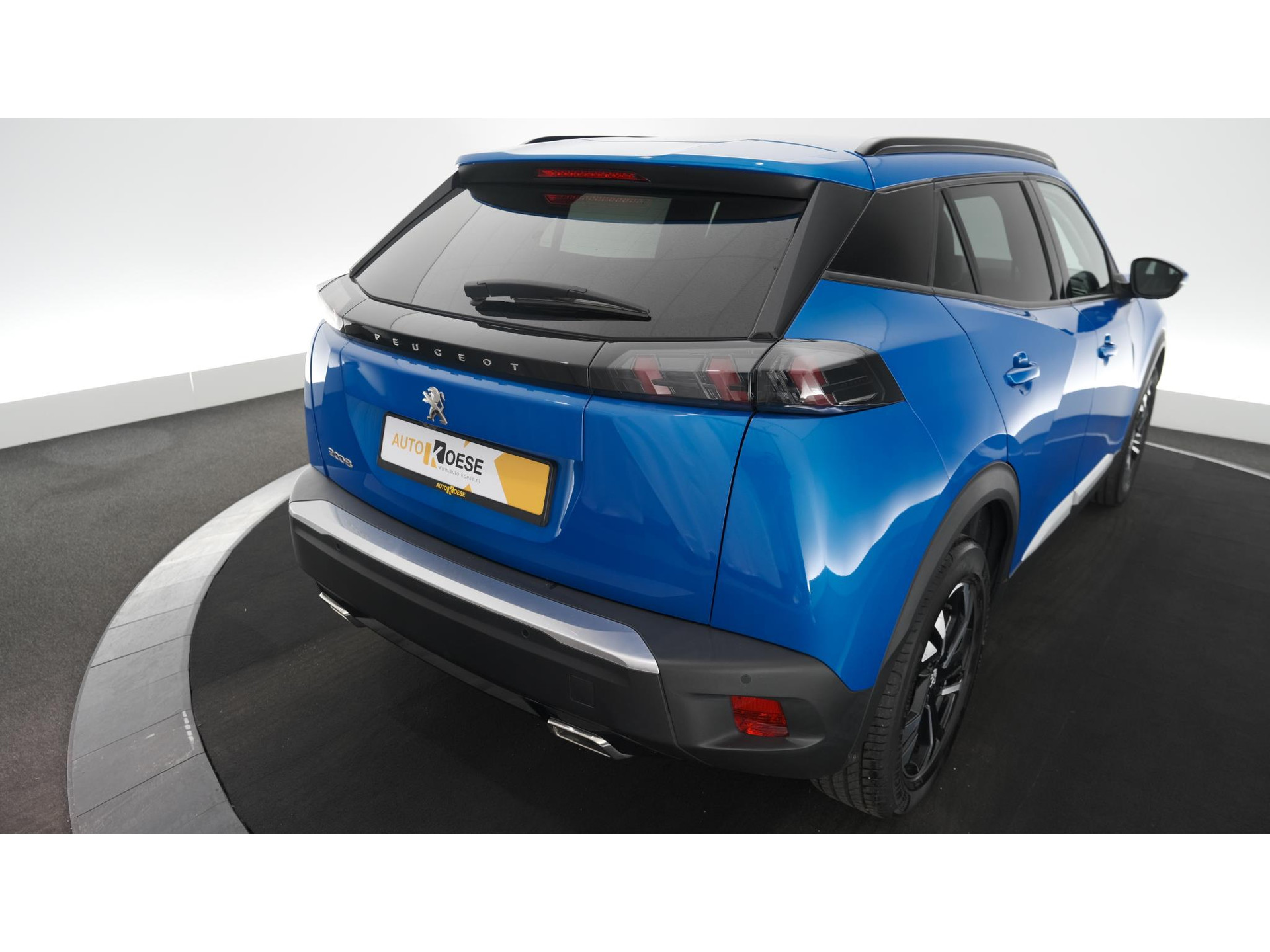 Peugeot 2008 PureTech 130 Allure | Trekhaak | Camera | Apple Carplay | Stoelverwarming | Parkeersensoren