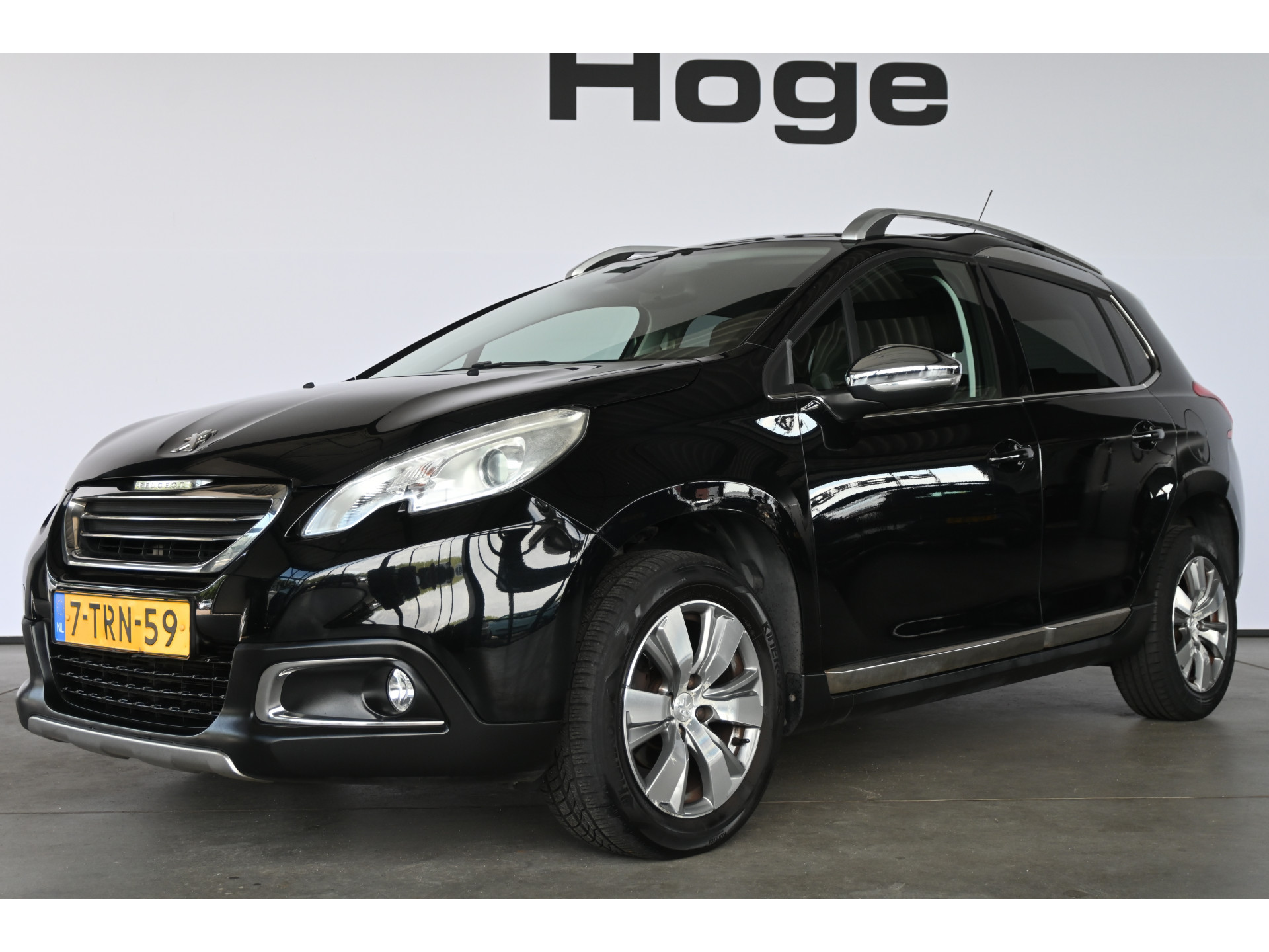 Peugeot 2008 1.6 e-HDi Blue Lease Executive Nap! Clima Navigatie Cruise control Lichtmetaal 100% Onderhouden! Inruil Mogelijk!