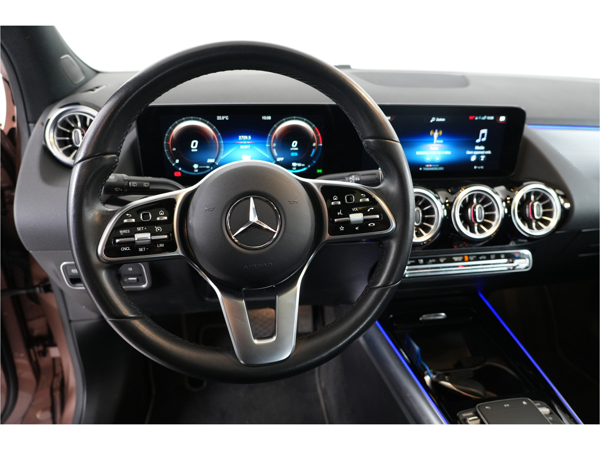 Mercedes-Benz GLA-klasse 250 e AMG Line 218 pk PHEV | SOH 94% | Pano | Camera | Ambient | Digi dash |