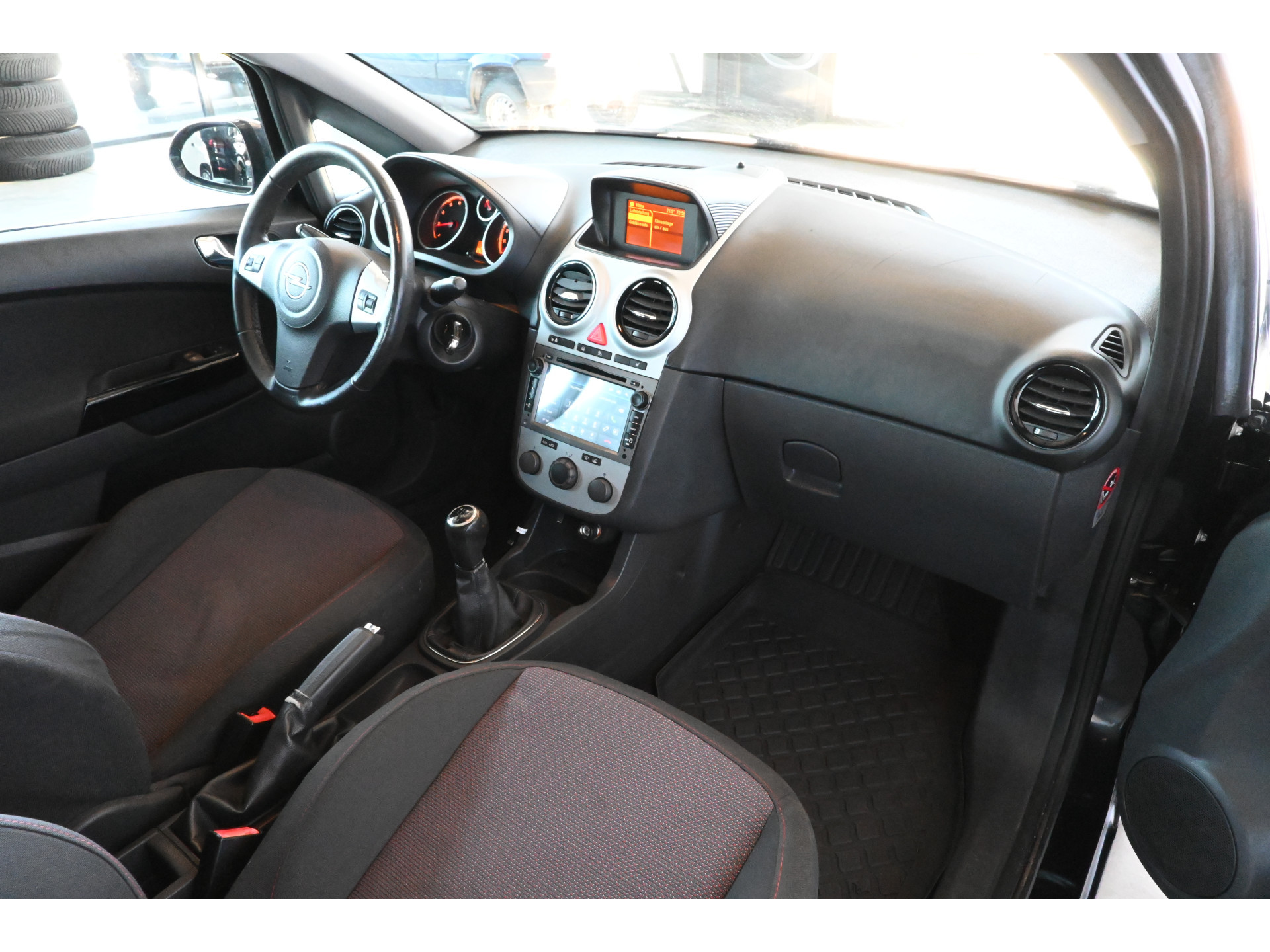 Opel Corsa 1.4-16V Enjoy BIJGELUID IN MOTOR Airco Stuur/Stoelverwarming All in Prijs! Inruil Mogelijk!