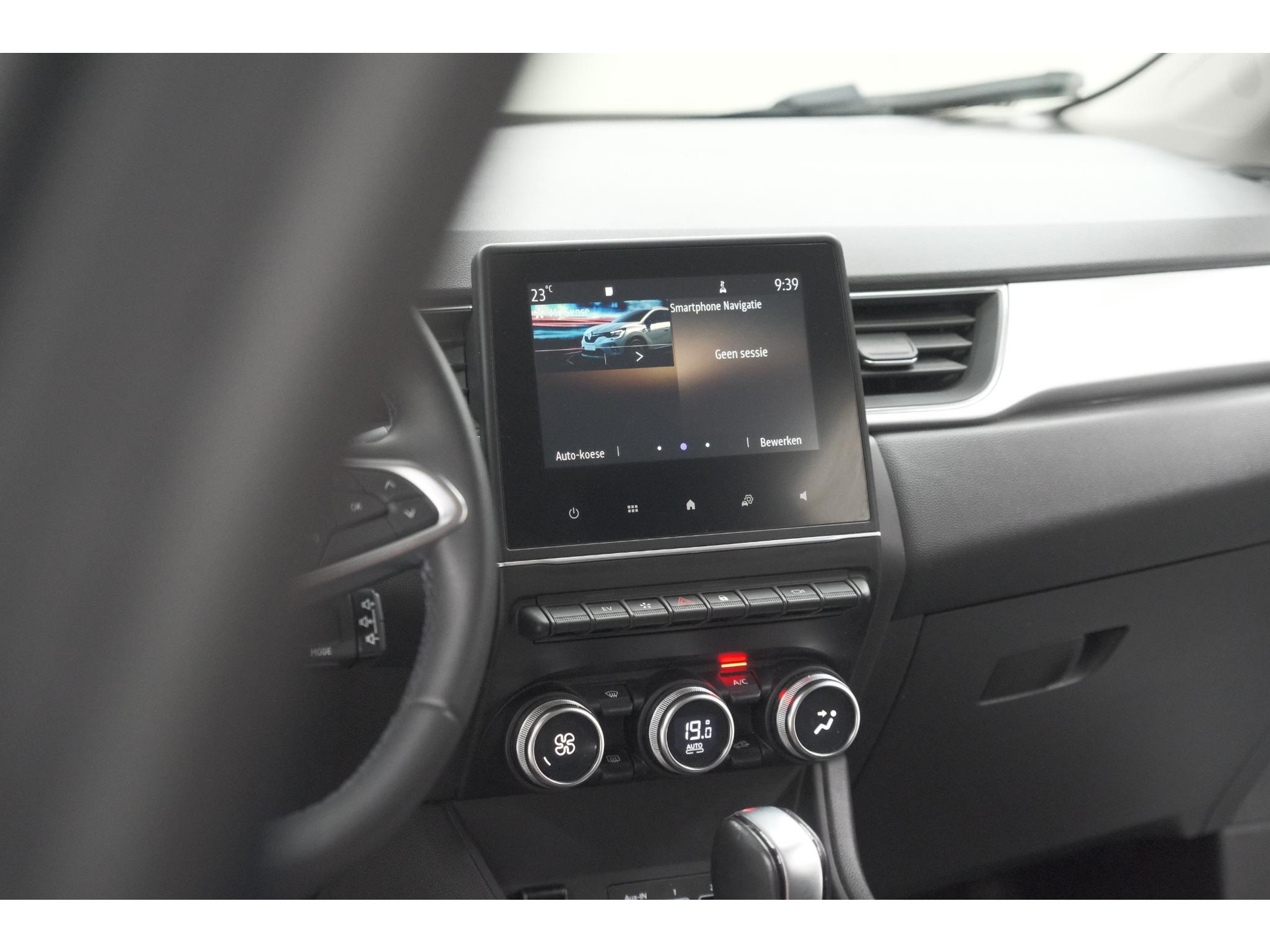Renault Captur 1.6 E-Tech full hybrid 145 techno | Camera | Parkeersensoren | Climate control | Keyless