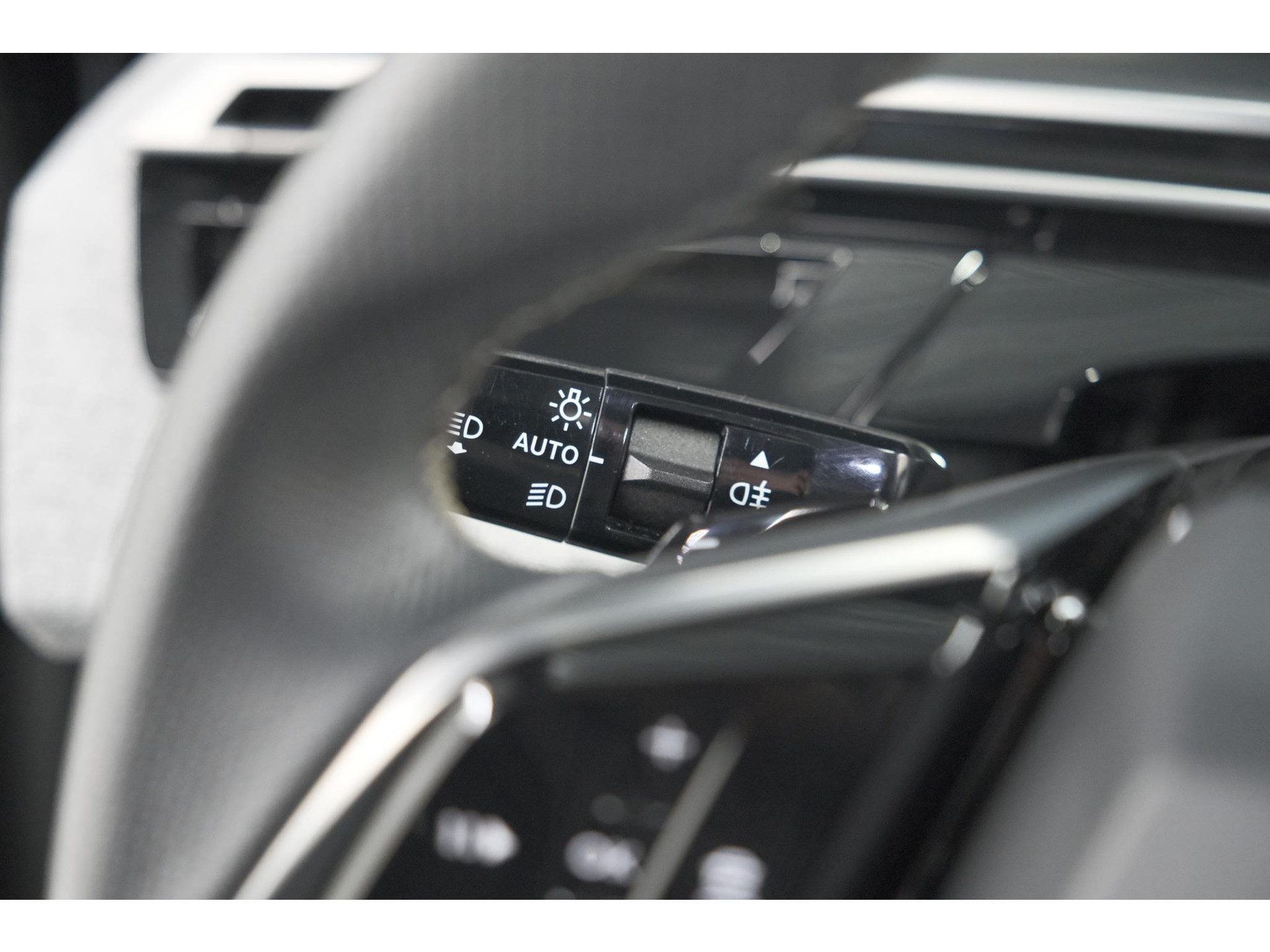 Peugeot 3008 1.2 Hybrid 136 GT | Panoramadak | 360 Camera | Stoelverwarming | Elektrische Kofferklep | Allseason Banden