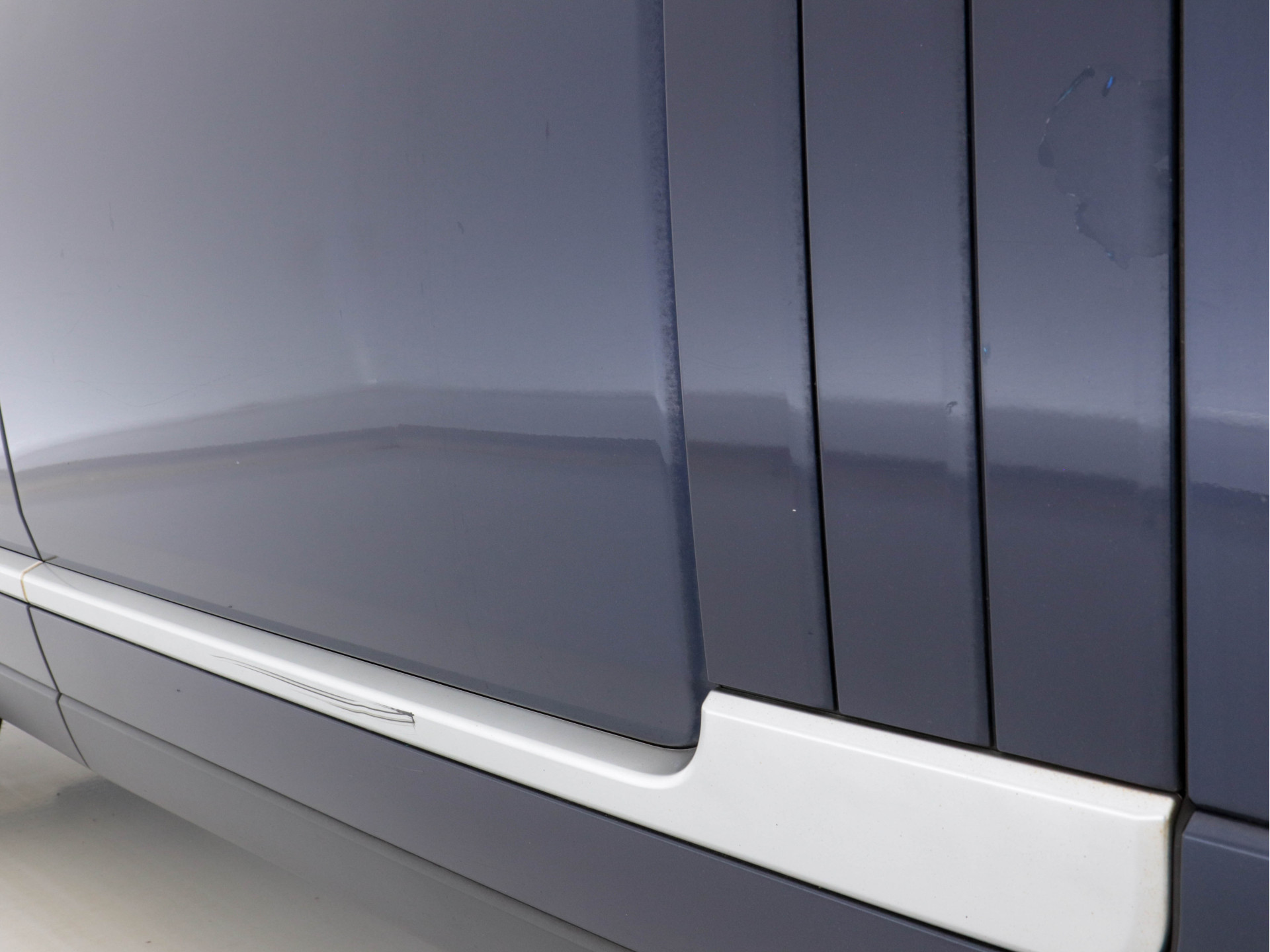 Land Rover Range Rover 3.0 TDV6 Vogue Aut. *PANO | LEATHER | NAVI-FULLMAP | DIGI-COCKPIT | SURROUND-VIEW | BI-XENON | MERIDIAN-AUDIO | MEMORY-PACK | AIR SUSPENSION | HEATED-COMFORTSEATS | SHIFT-PADDLES | 20"ALU*