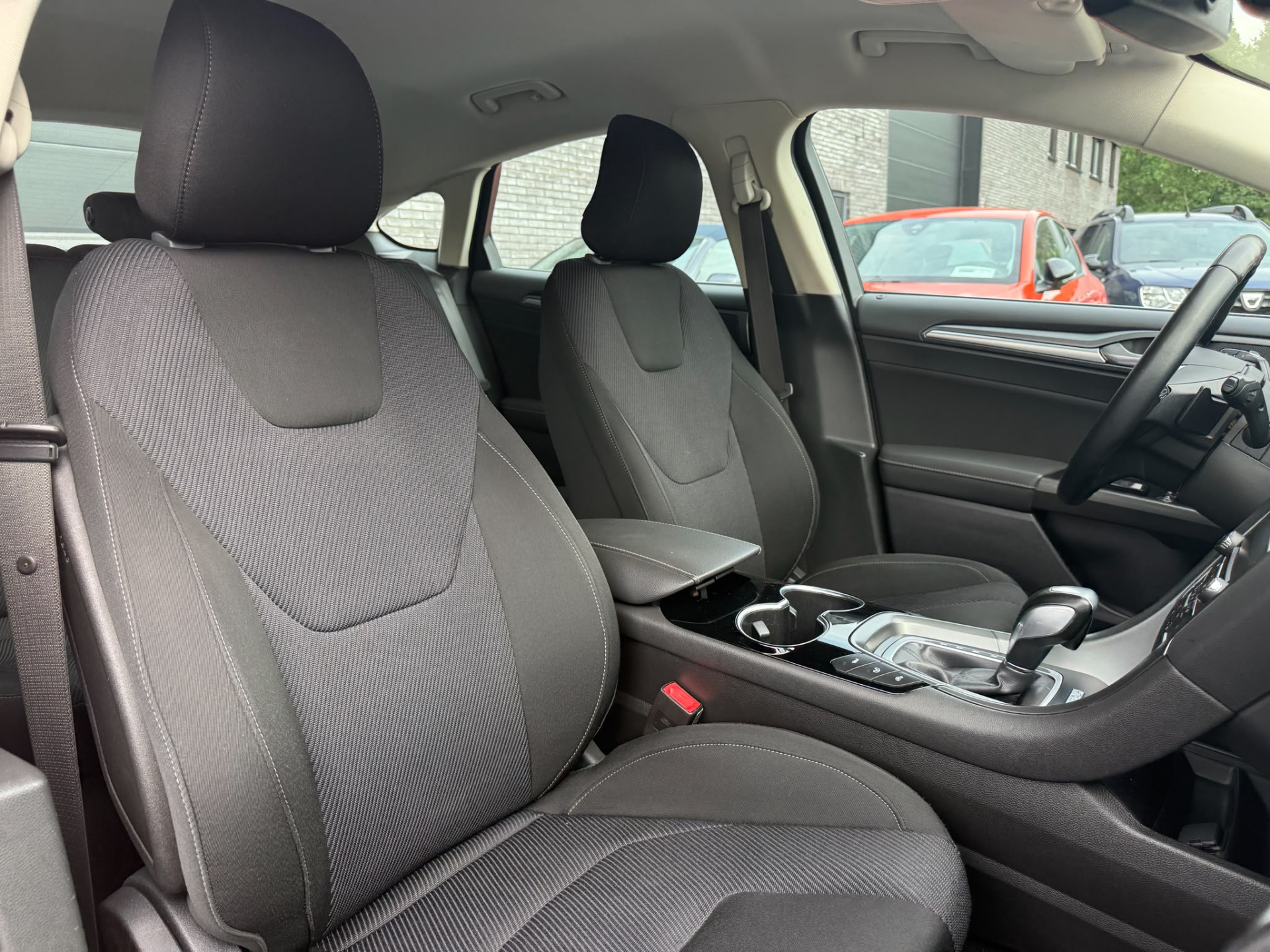 Ford Mondeo 2.0 Titanium | 3E EIGENAAR | 3/6/12MND GARANTIE | AUTOMAAT | LED | DODEHOEK | ACC | NAVI | TREKHAAK |SFEERVERL. | LMV |