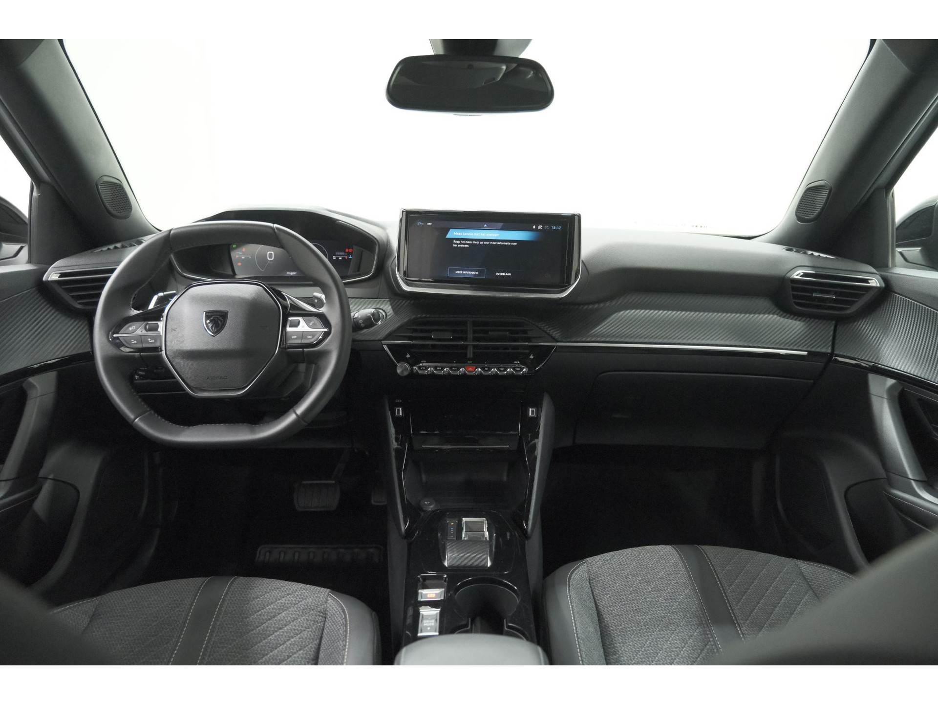 Peugeot 2008 PureTech 130 EAT8 Allure | 360 Camera | Dodehoekdetectie | Apple Carplay | Navigatie