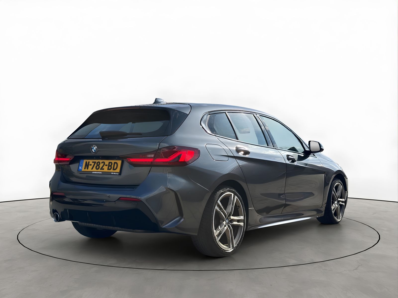 BMW 1-serie 118i 140PK Automaat M-Sport Camera Virtual Stuurverwarming