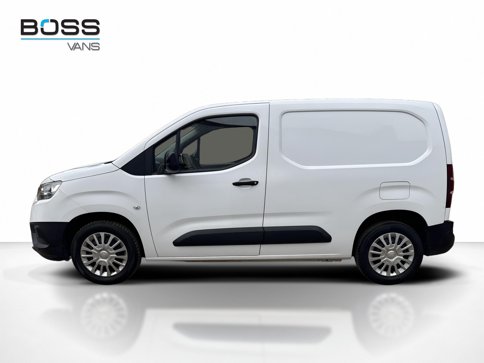Toyota ProAce City 1.2T 110 PK **Benzine** L1 Navigatie Climate control Camera Carplay Cruise control Parkeersensoren v+a Gasoline Benzin