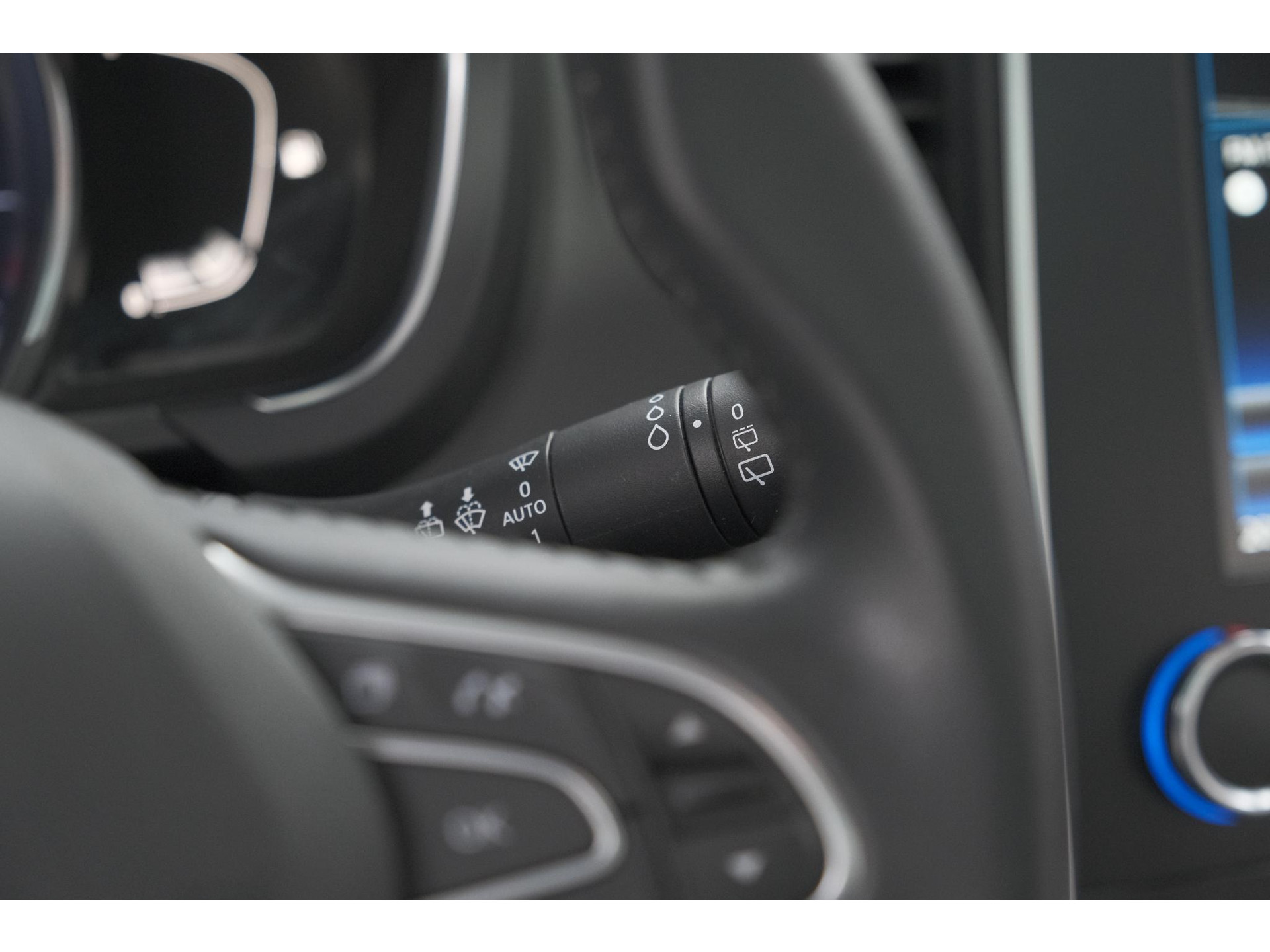 Renault Scénic TCe 130 Intens | Trekhaak | Panoramadak | Camera | Apple Carplay | Dodehoekdetectie