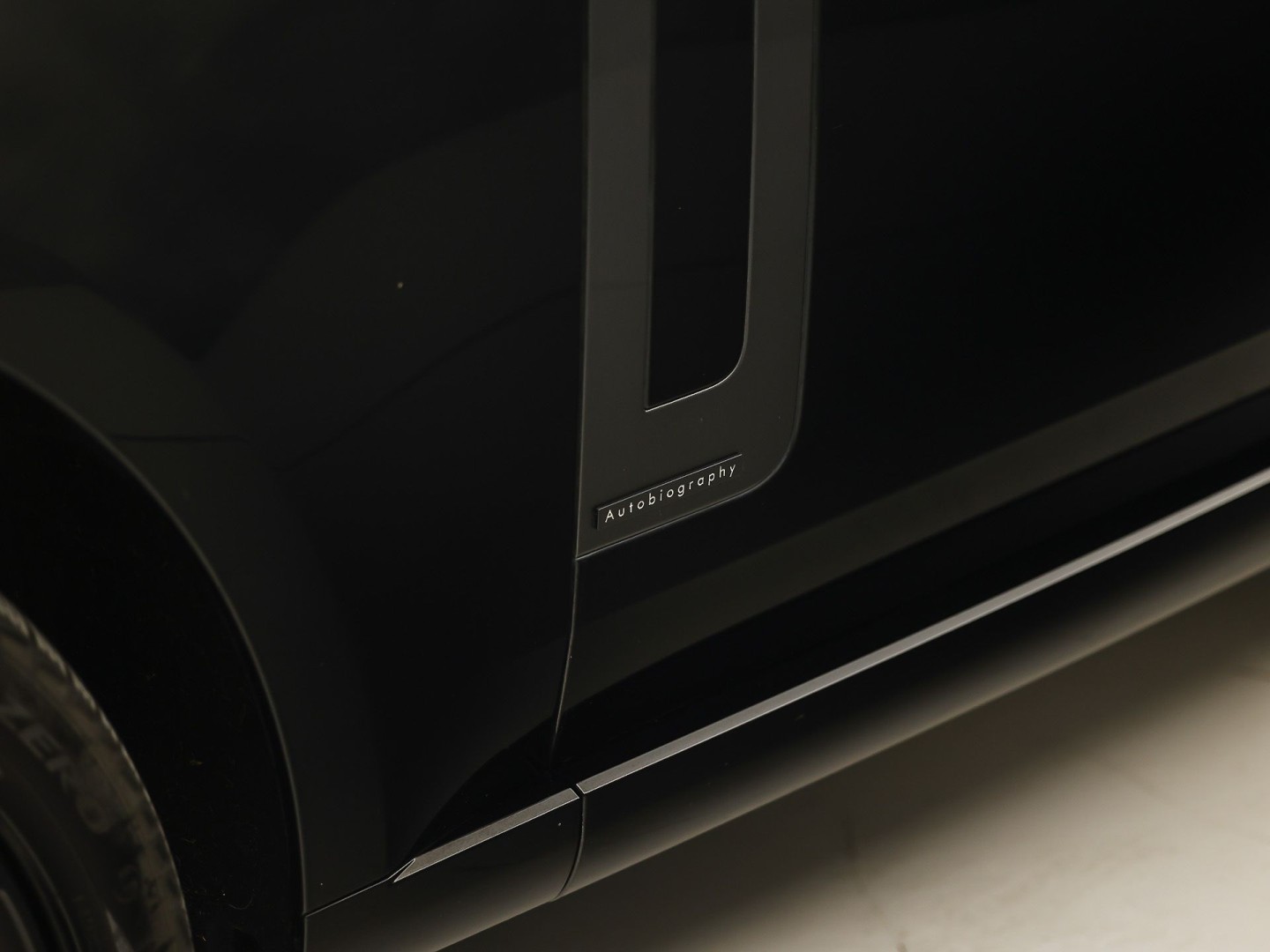 Land Rover Range Rover 3.0 P510e Autobiography PHEV Automaat 510Pk (LEDEREN HEMEL, MASSAGE, MEMORY, ACHTERASBESTURING, MERIDIAN, STOELKOELING/VERWARMING V+A, KOELKAST, 360 CAMERA, SFEERVERLICHTING, NIEUWE APK)